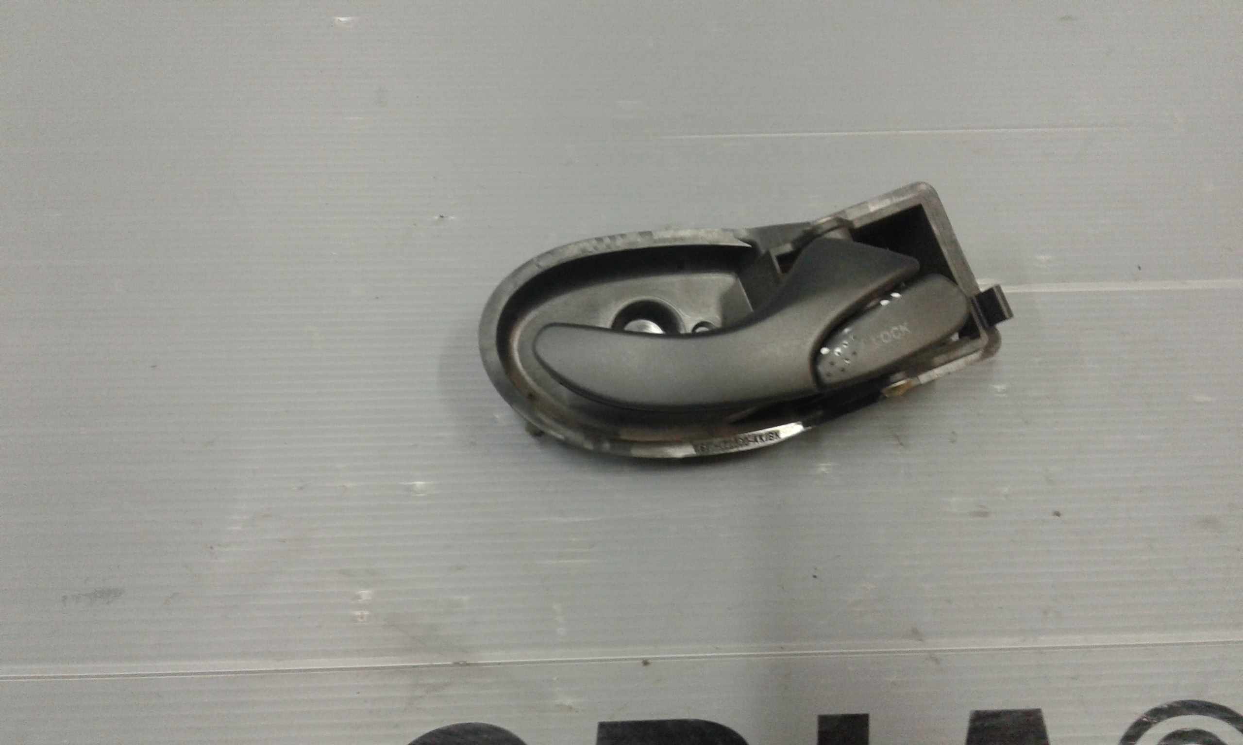 Maniglia interna Posteriore Destra FORD Focus Berlina 1 Serie