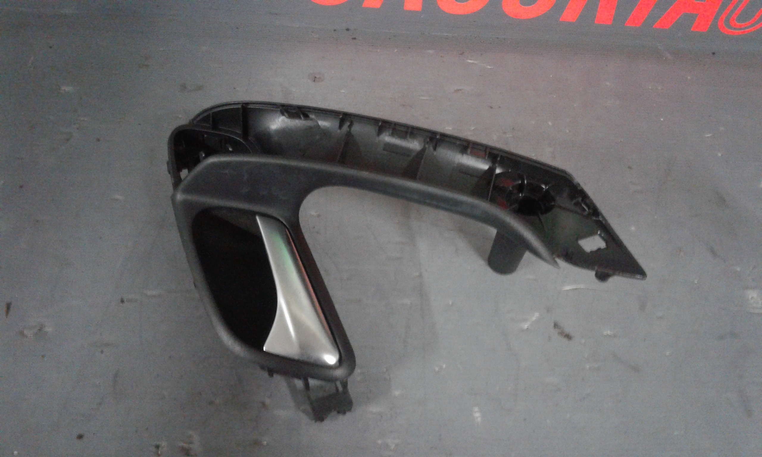 Maniglia interna Posteriore Sinistra VOLKSWAGEN Polo 5 Serie