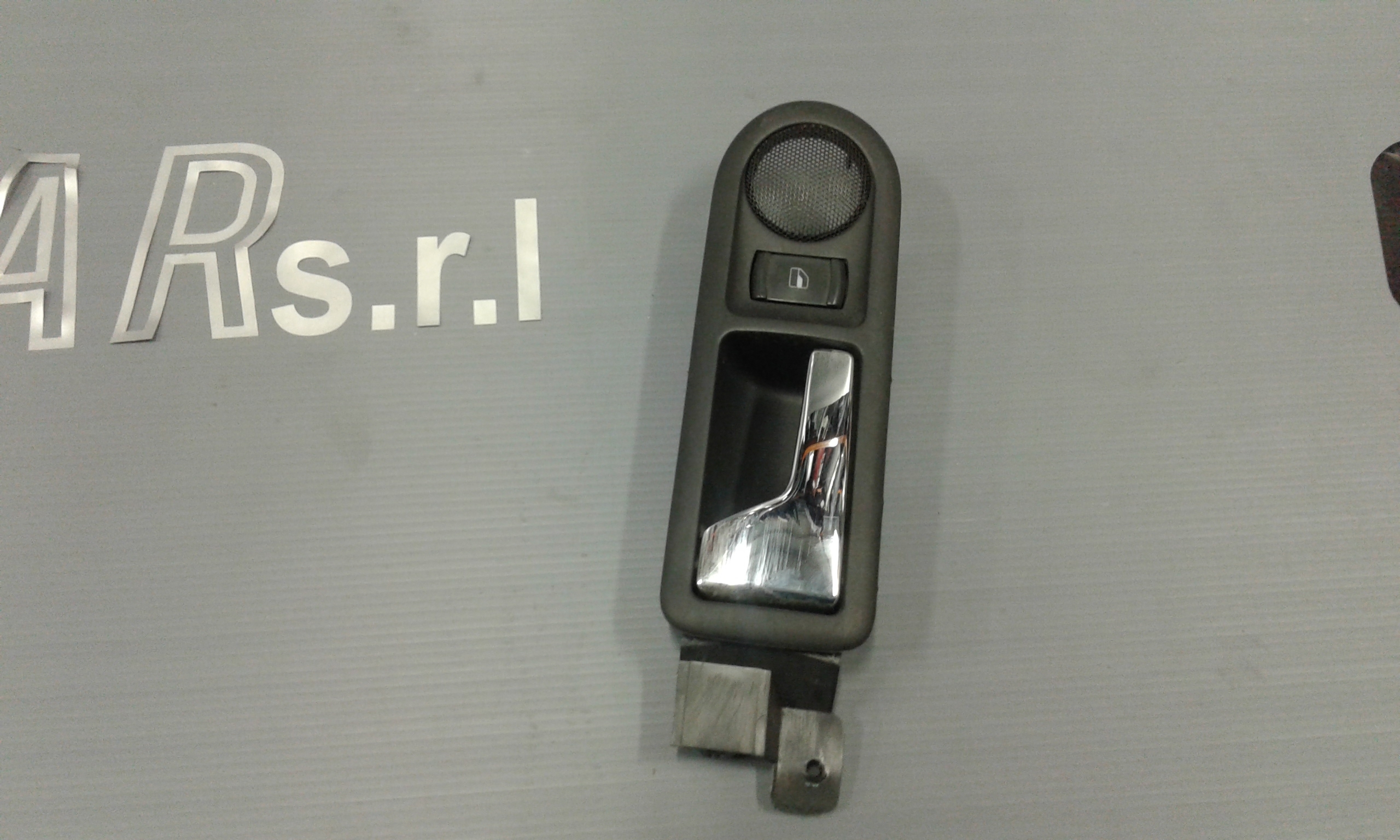 Maniglia interna Posteriore Sinistra VOLKSWAGEN Golf 4 Berlina