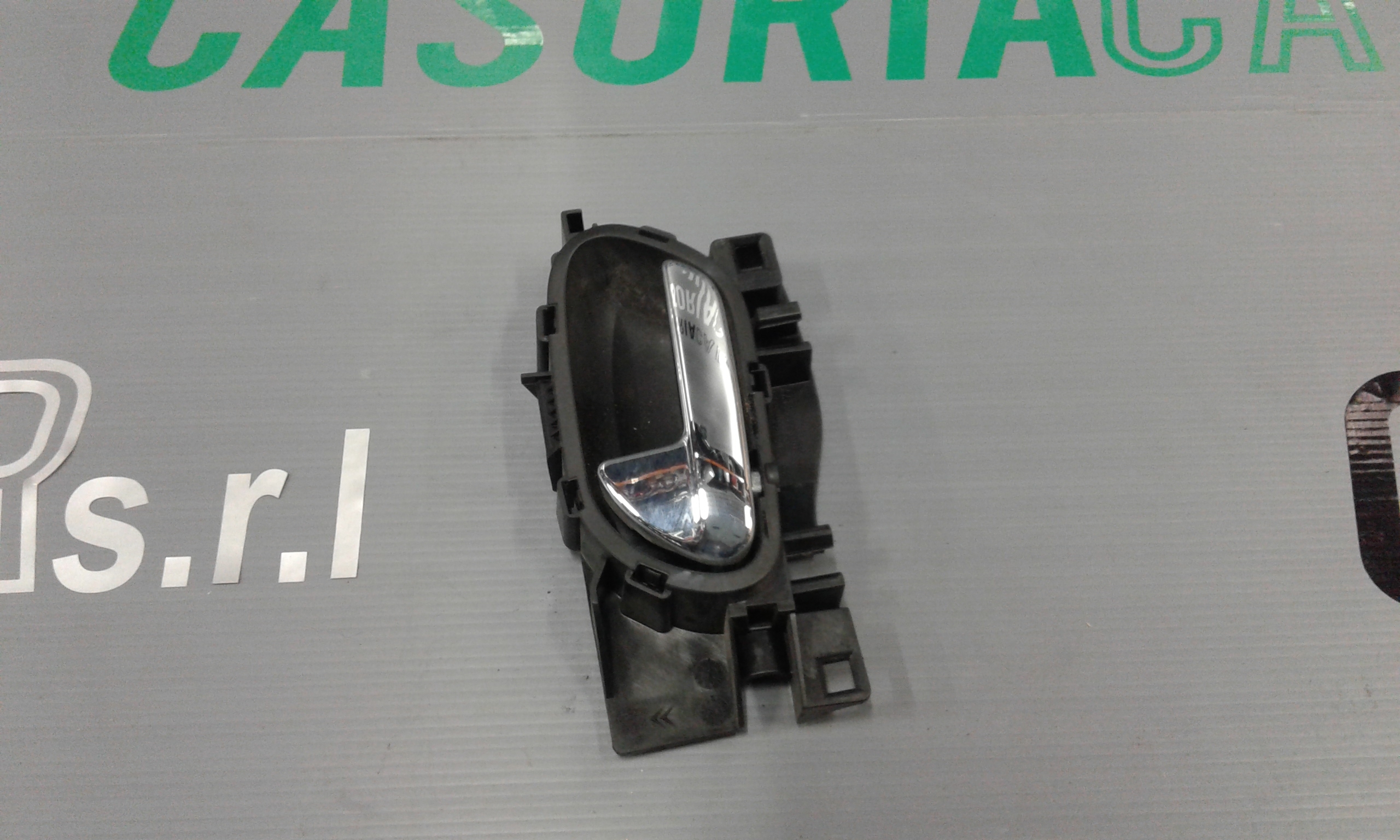 Maniglia interna Posteriore Sinistra CITROEN C3 3 Serie