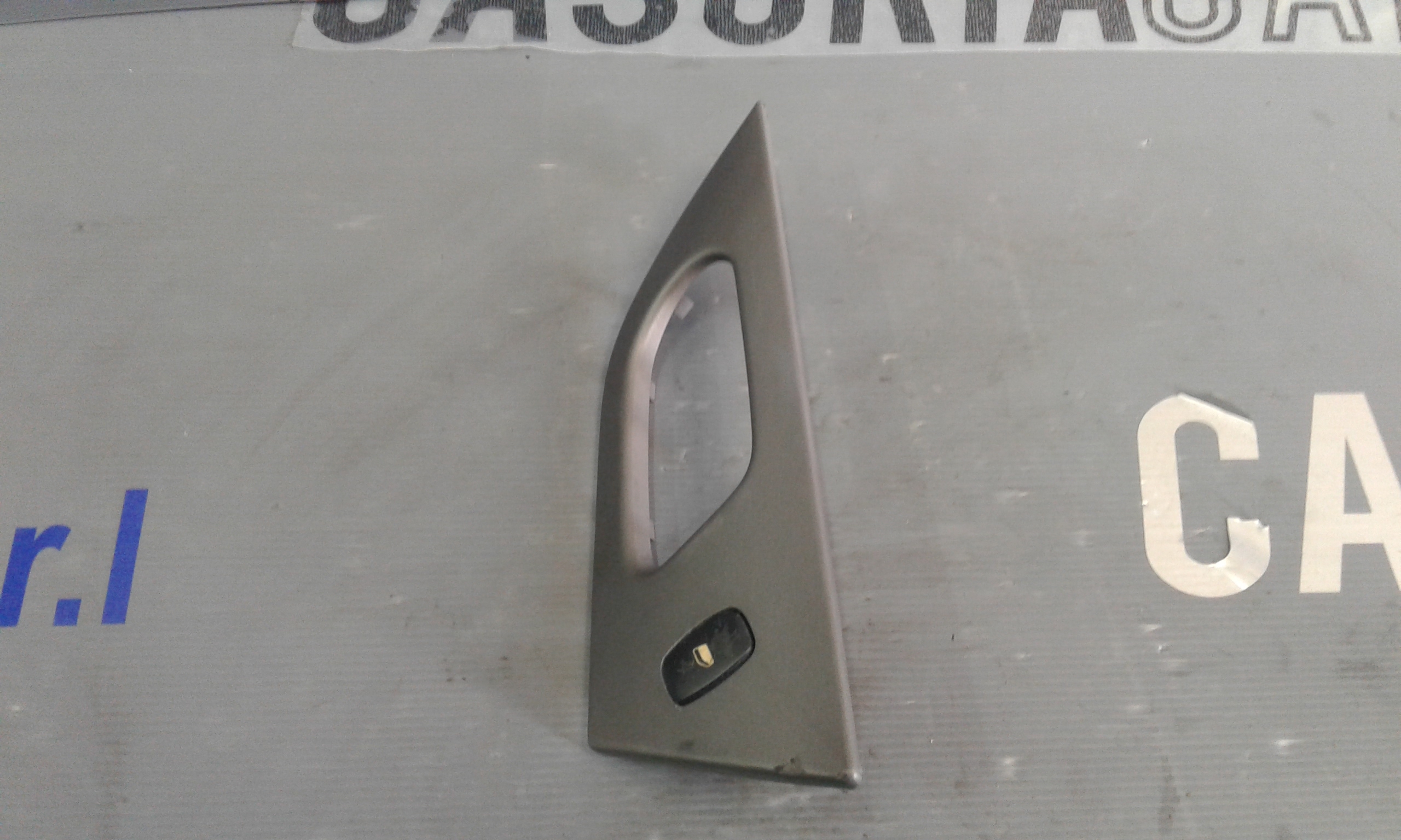 Pulsantiera Posteriore Destra PEUGEOT 407 S. Wagon