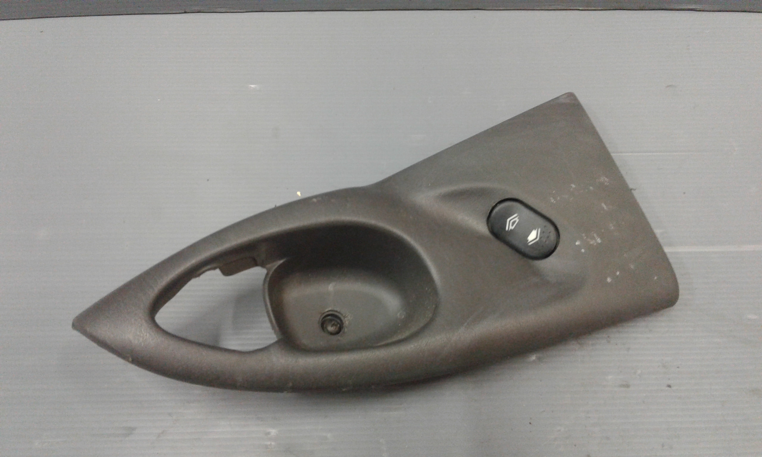 Pulsantiera Posteriore Destra FORD Focus Berlina 1 Serie