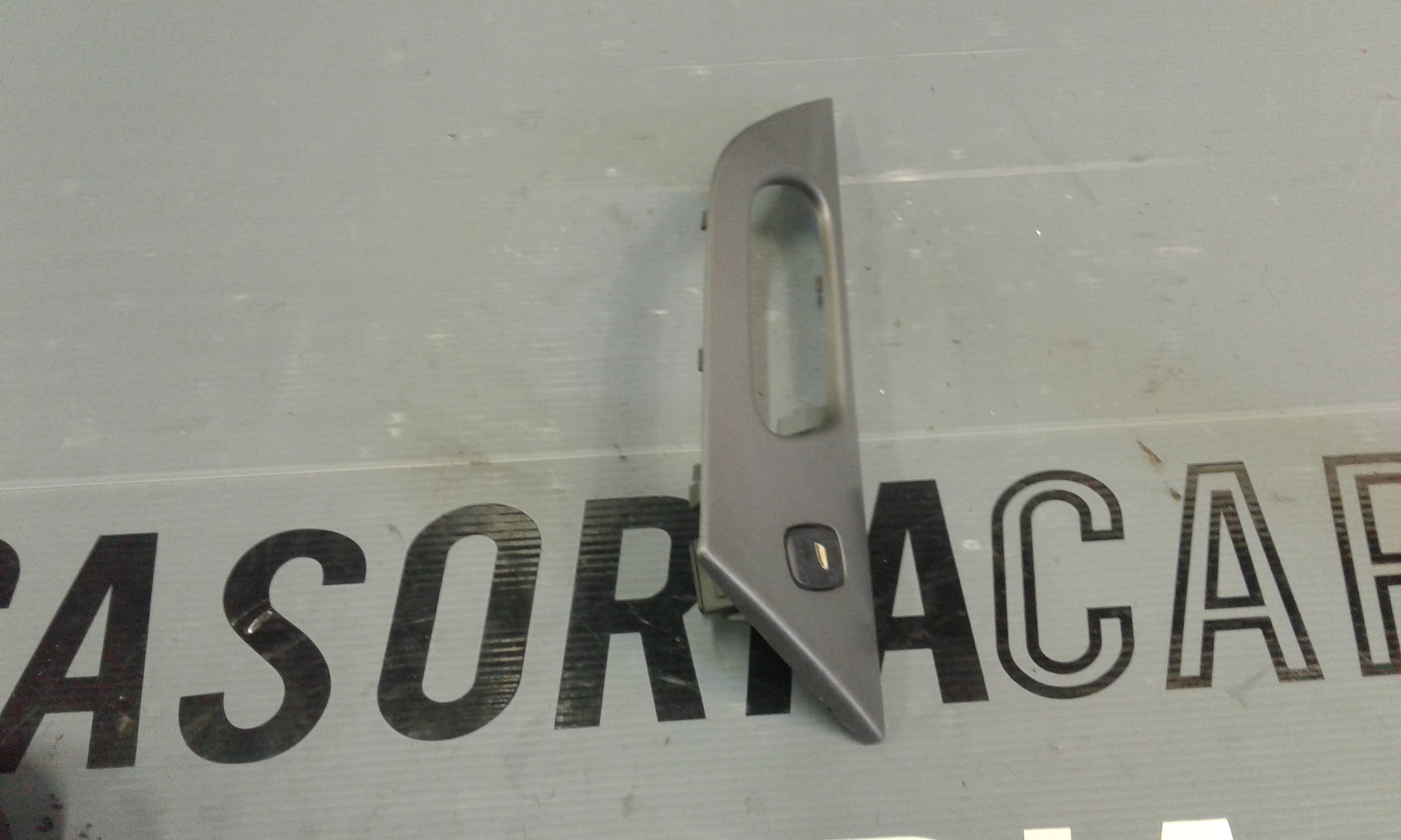 Pulsantiera Posteriore Destra PEUGEOT 407 S. Wagon