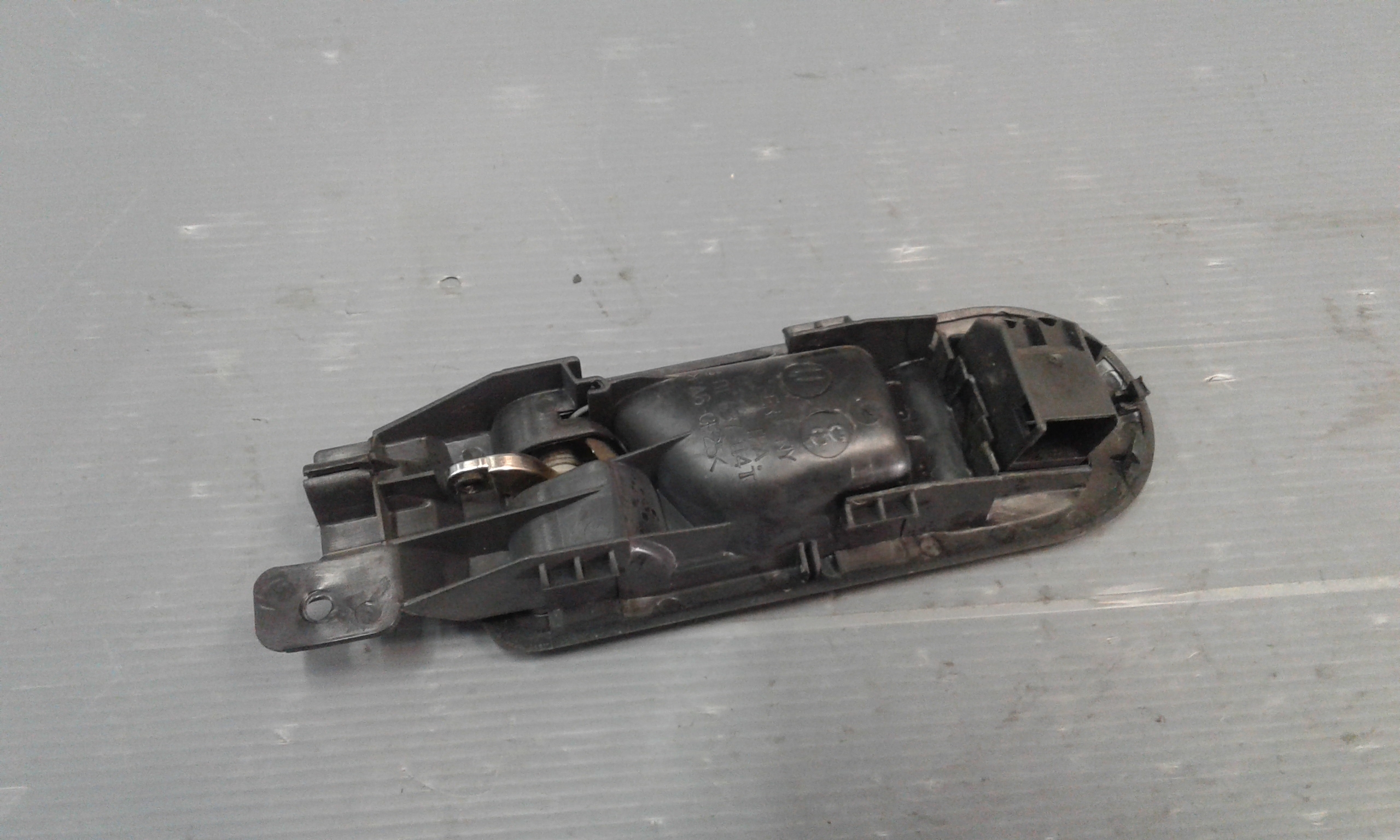 Maniglia interna Anteriore Destra VOLKSWAGEN Golf 4 Berlina