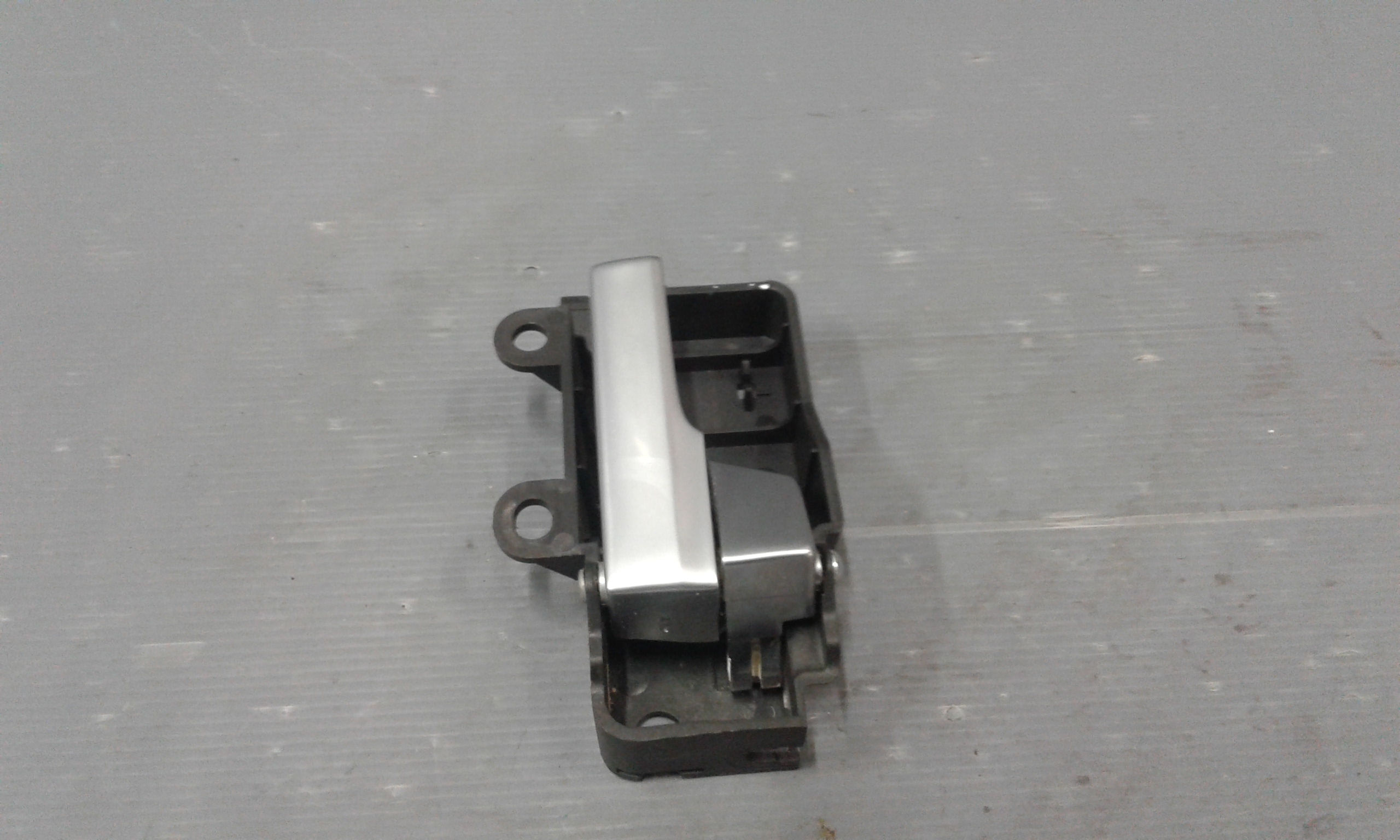 Maniglia interna Anteriore Destra FORD Focus Berlina 3 Serie