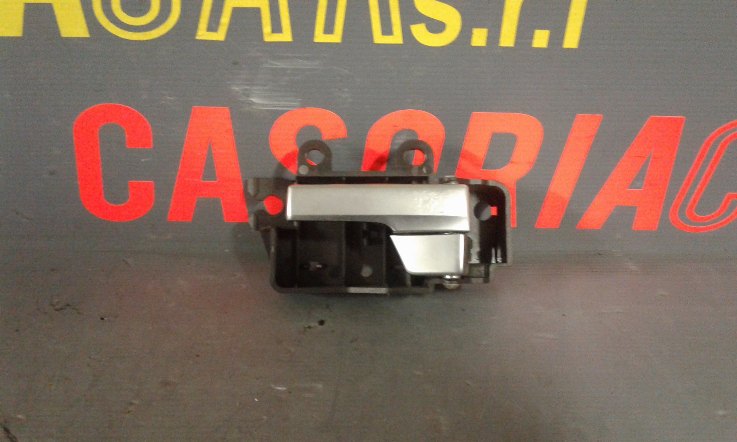 Maniglia interna anteriore Sinistra FORD Focus Berlina 3 Serie