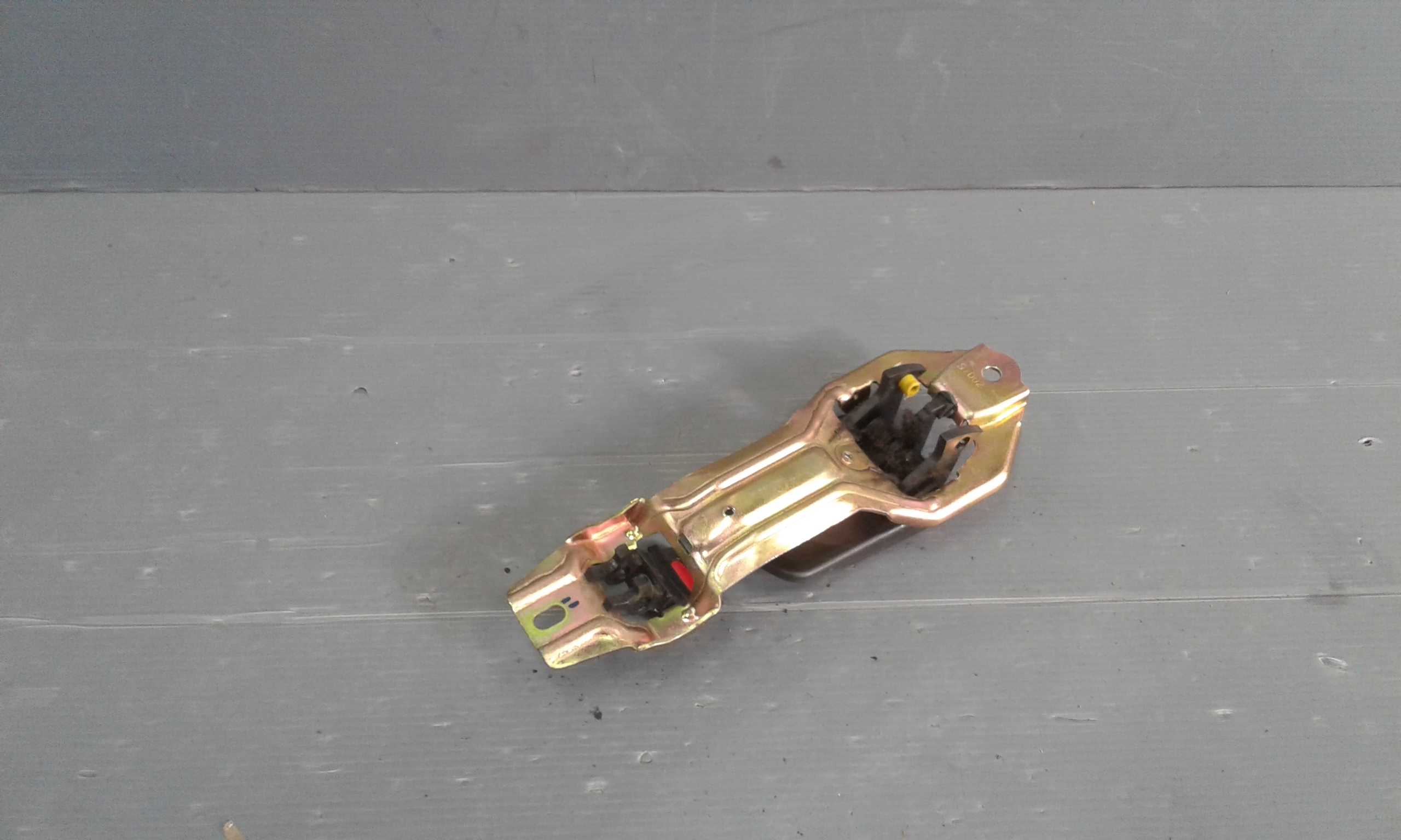 Maniglia interna anteriore Sinistra TATA Indica 1  Serie