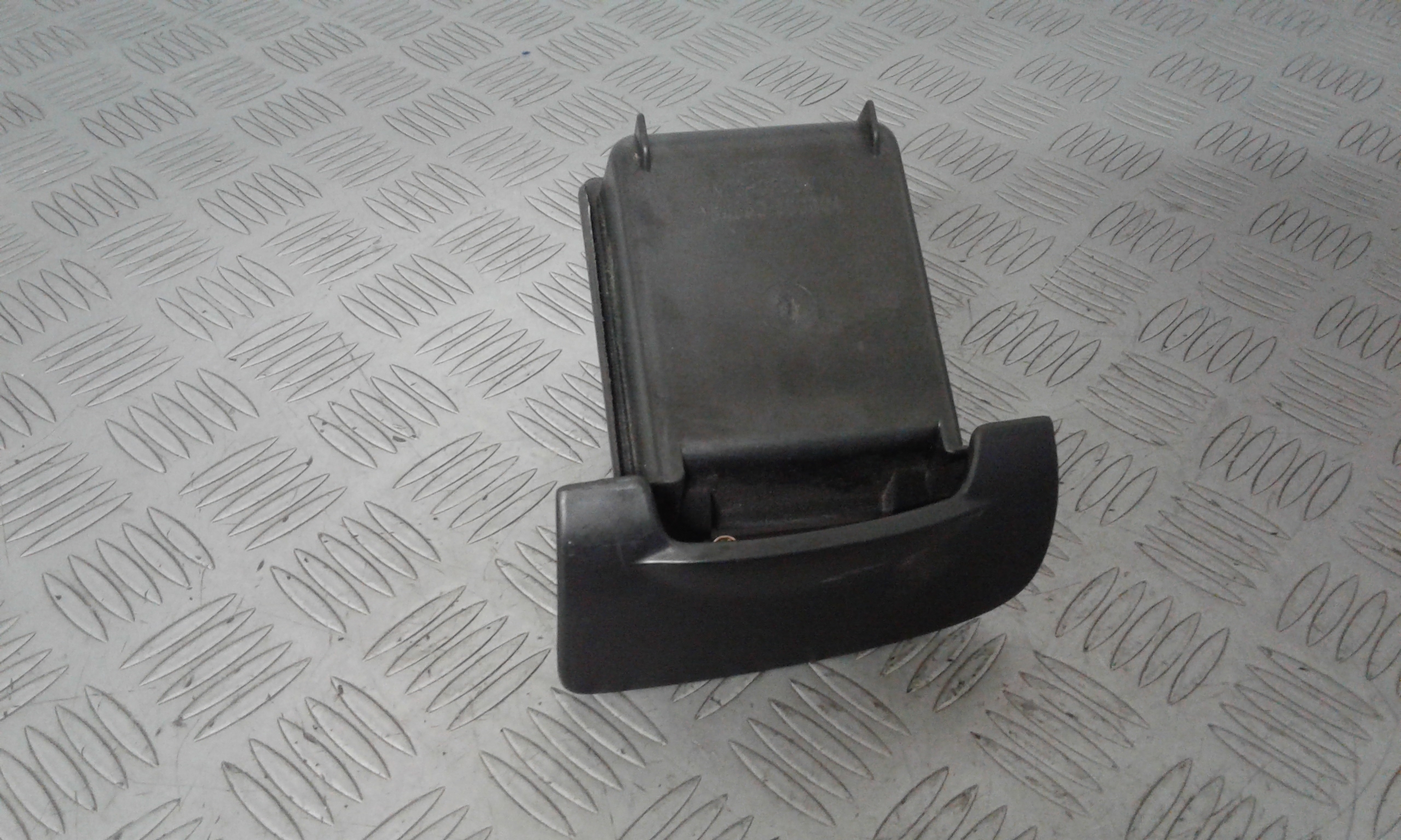 Posacenere HYUNDAI Santa Fe 1 Serie