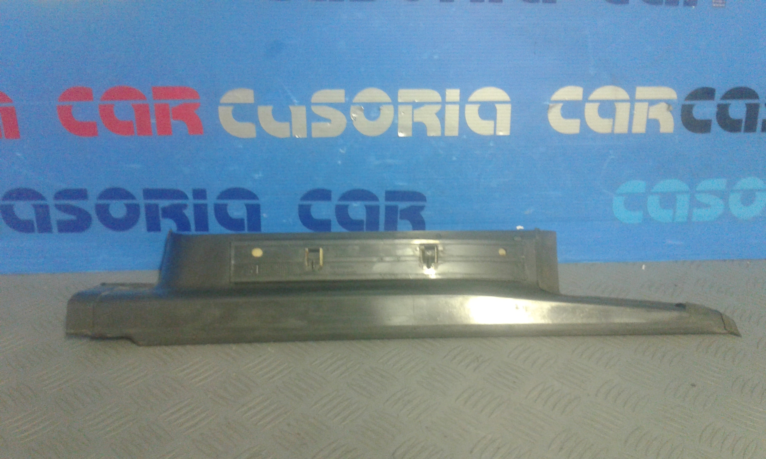 Batticalcagno Posteriore Destro MERCEDES Classe C Berlina W203