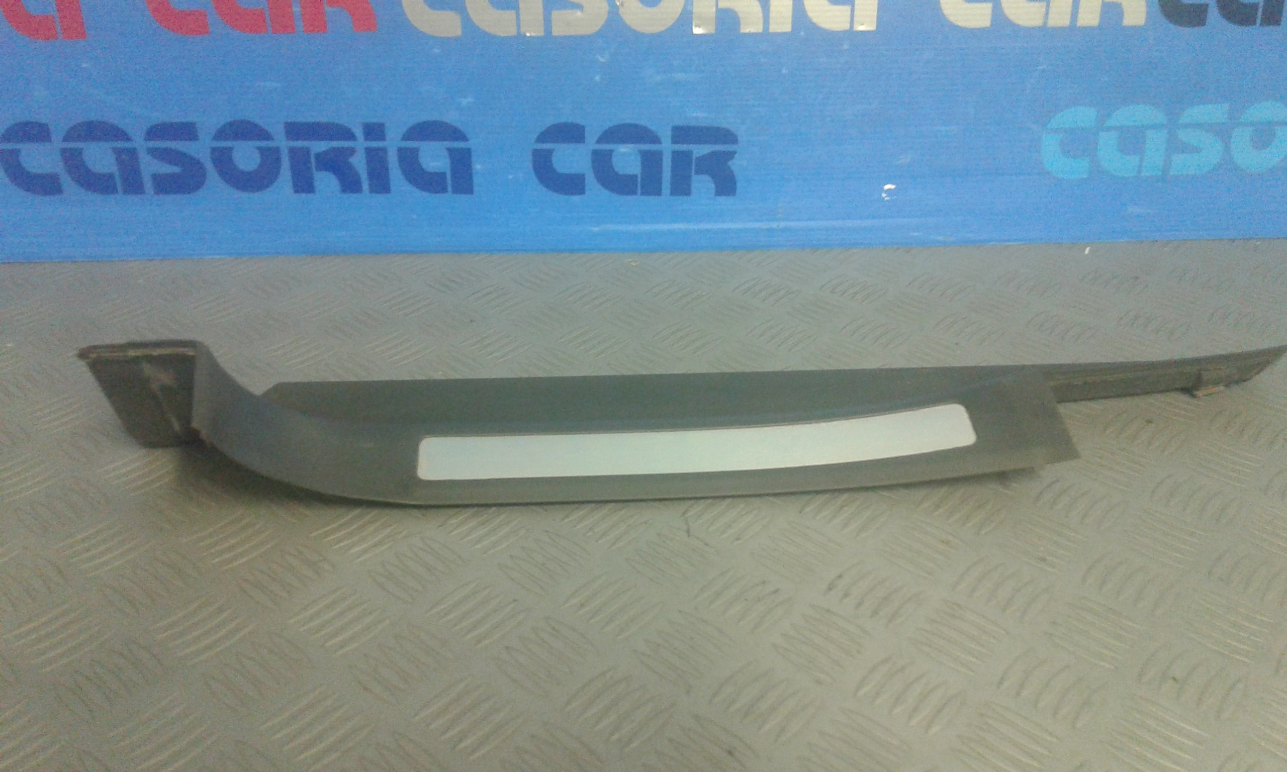 Batticalcagno Posteriore Destro MERCEDES Classe C Berlina W203