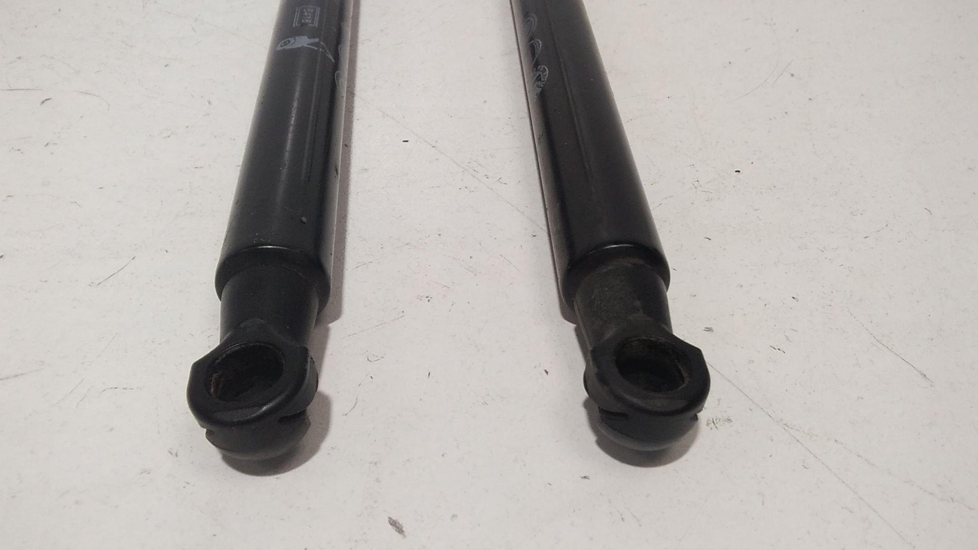 Pistoncini cofano Post. FIAT Panda 3 Serie