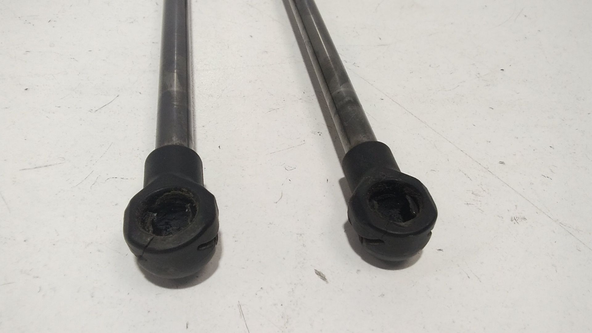 Pistoncini cofano Post. FIAT Panda 3 Serie