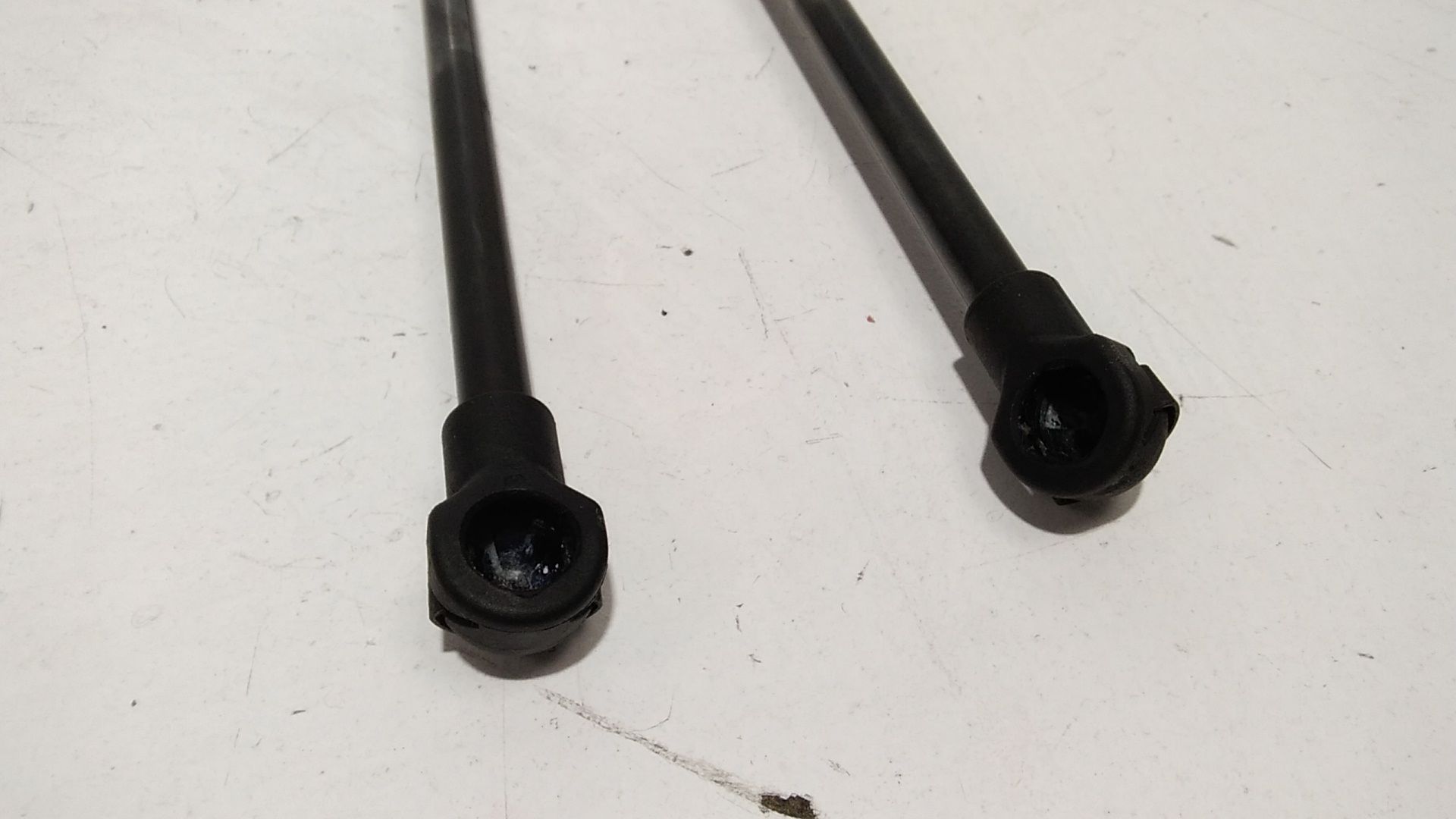 Pistoncini cofano Post. PEUGEOT 3008 GT Line (17>)