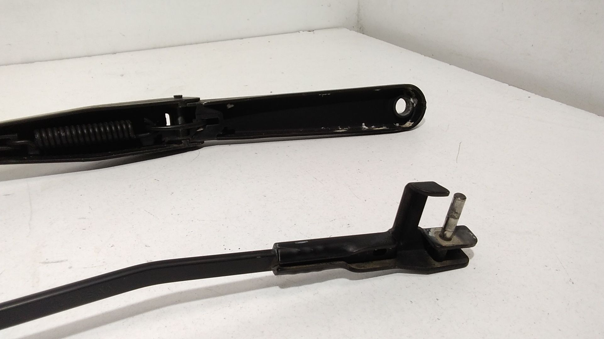 Bracci Tergi ant. FORD Focus S. Wagon 4 Serie