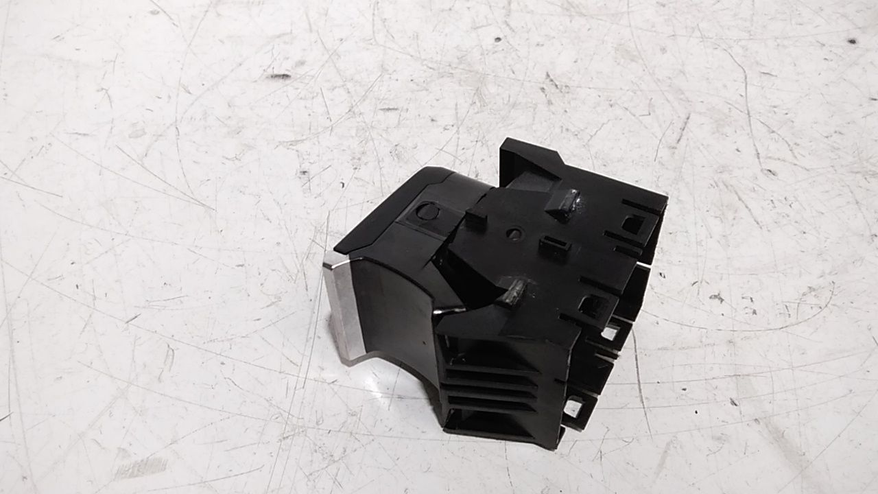 Pulsante freno di stazionamento AUDI A4 Allroad (8WH)