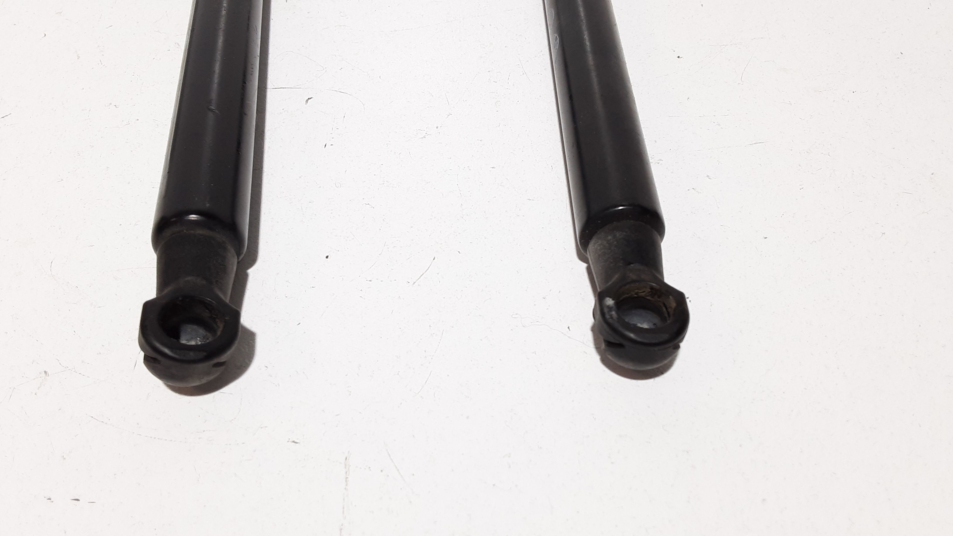 Pistoncini cofano Post. FIAT Panda 3 Serie