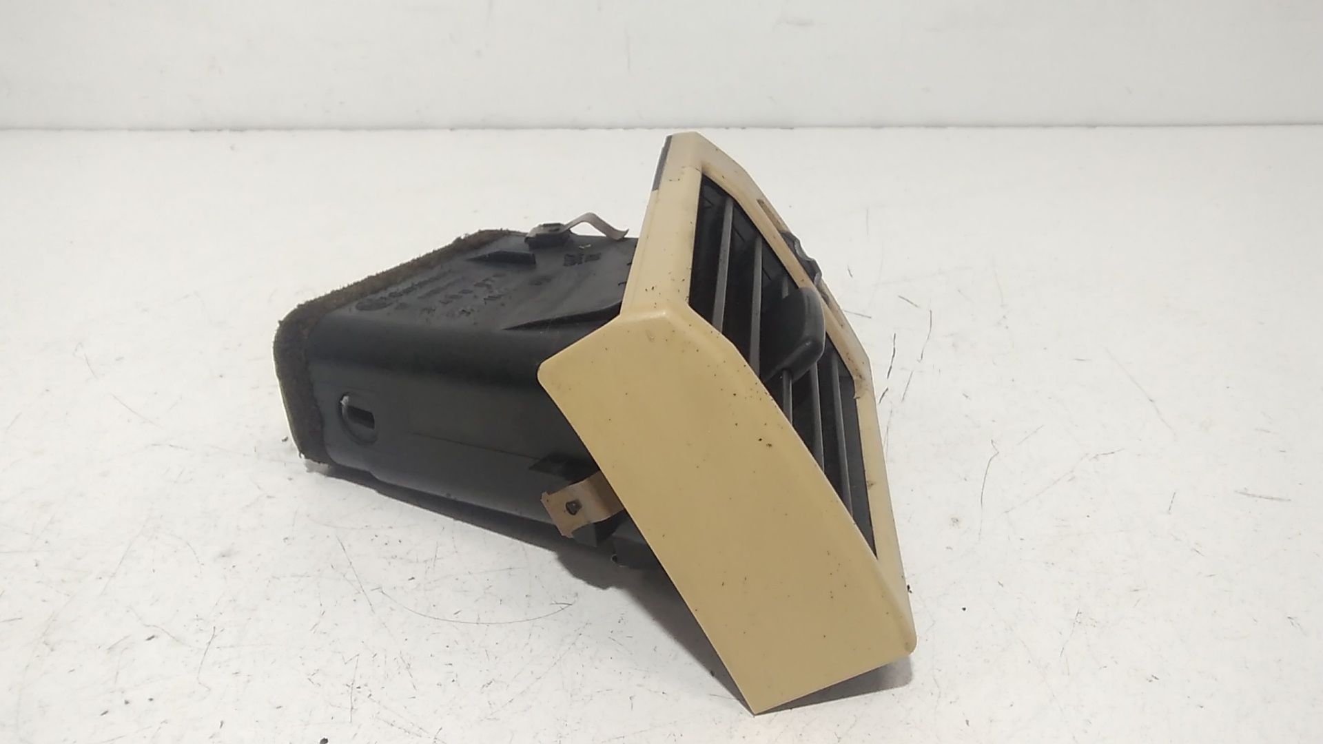 Bocchetta aria cruscotto lato guida BMW X3 1 Serie