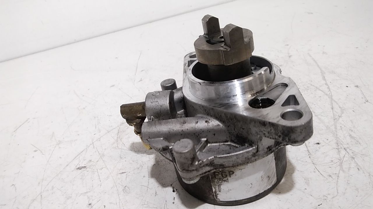 Pompa a vuoto OPEL Corsa D 3P 1 Serie