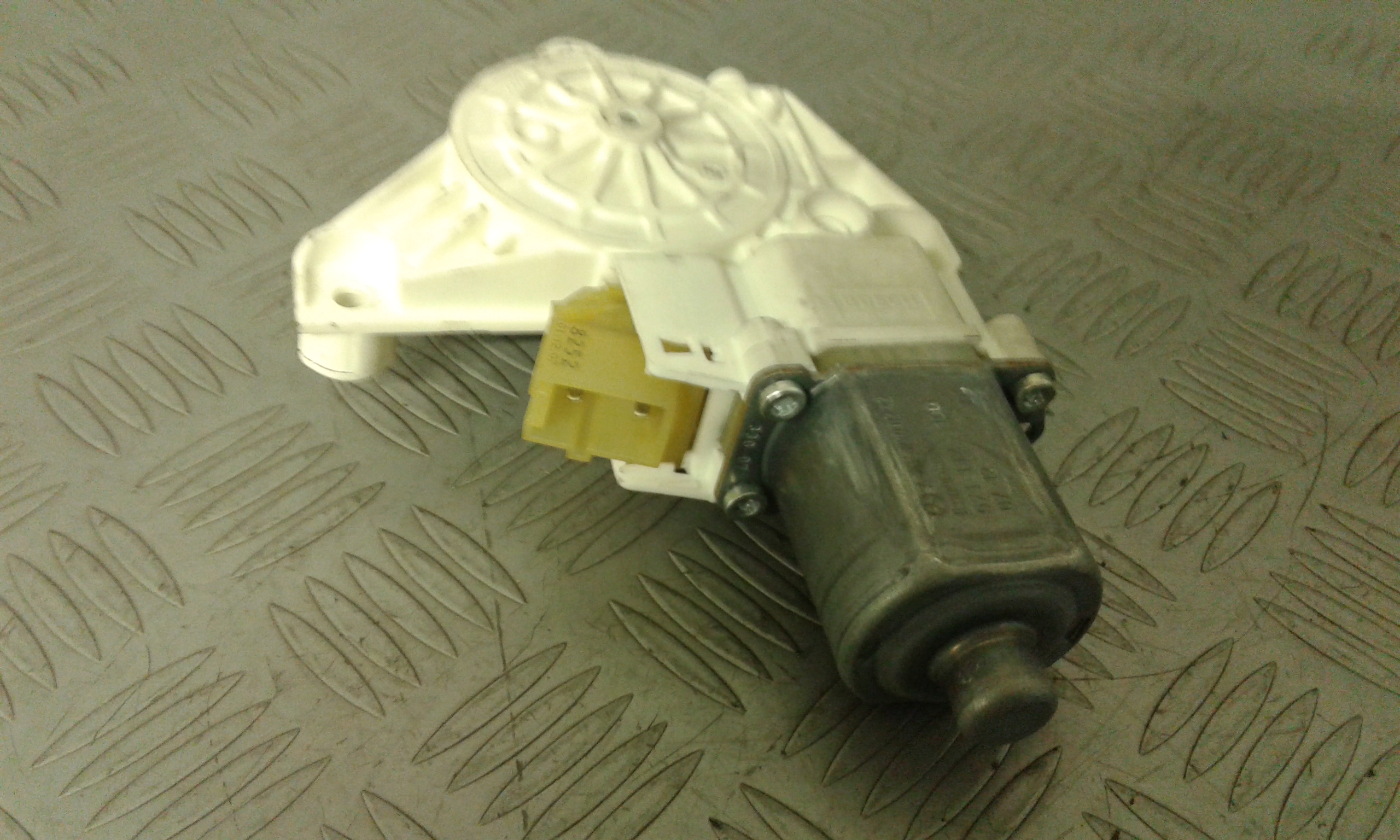 Motorino Alzavetro anteriore destra MERCEDES Classe C Berlina W204