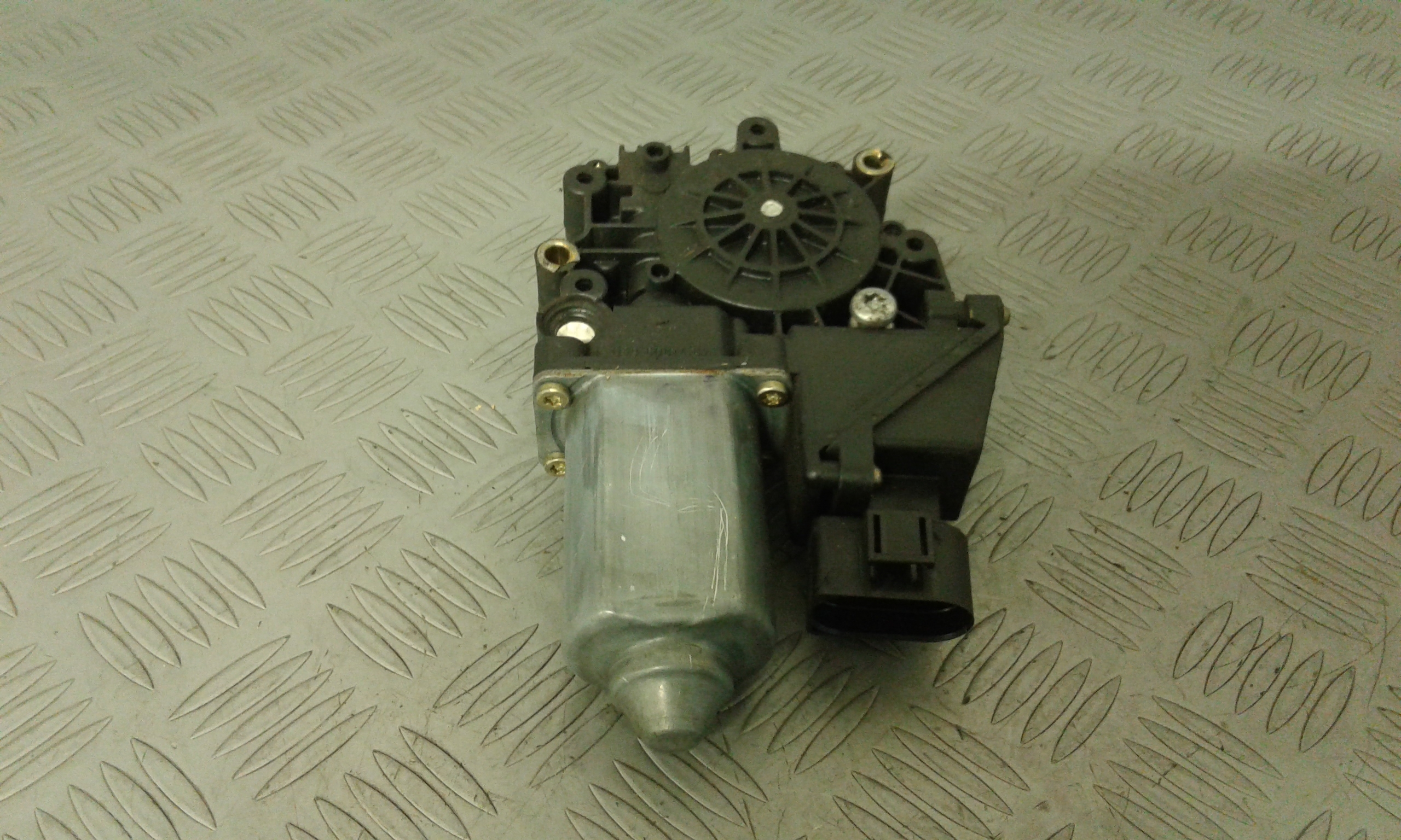 Motorino Alzavetro anteriore destra AUDI A4 Avant 2 Serie