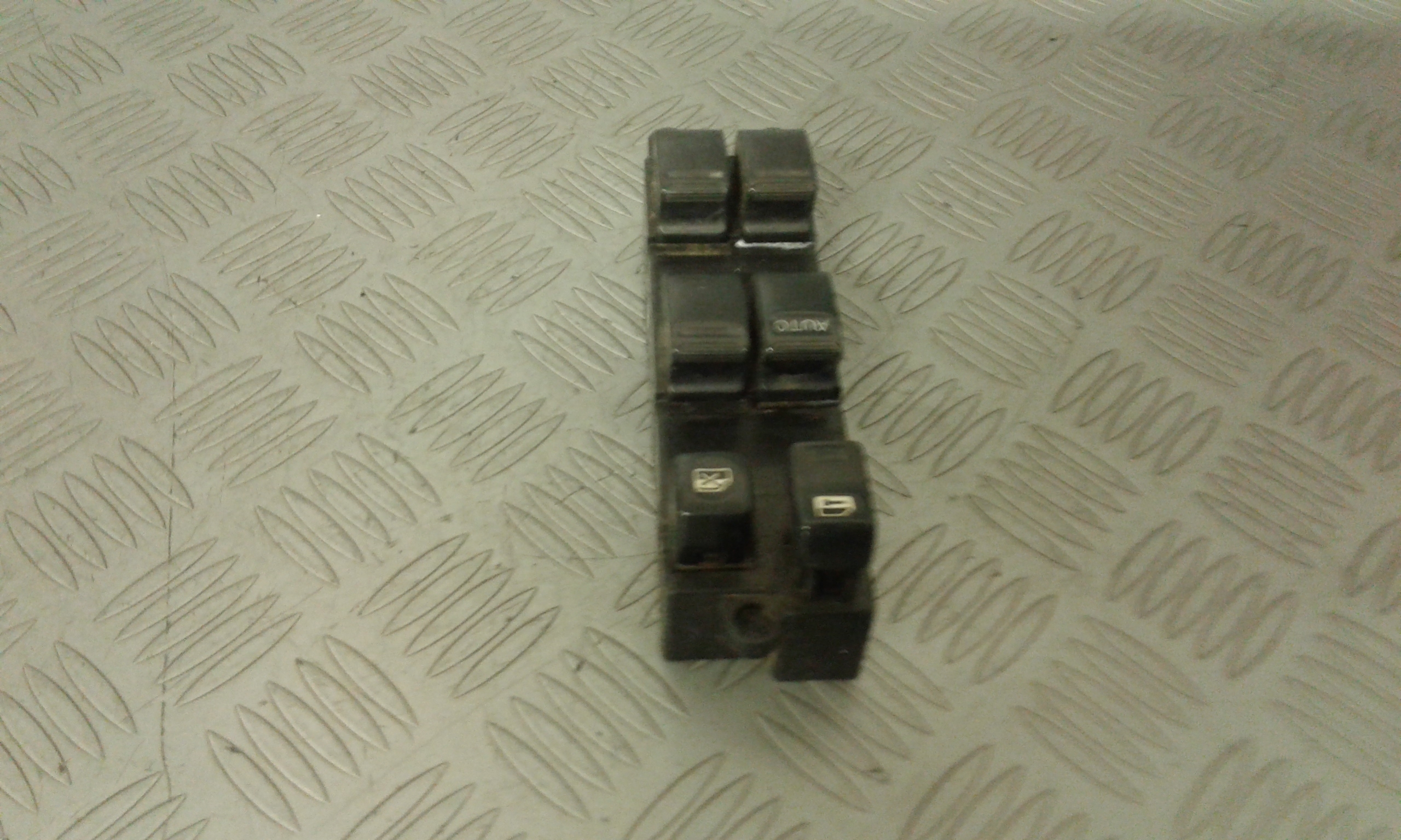 Pulsantiera Anteriore Sinistra Guida NISSAN Almera Tino