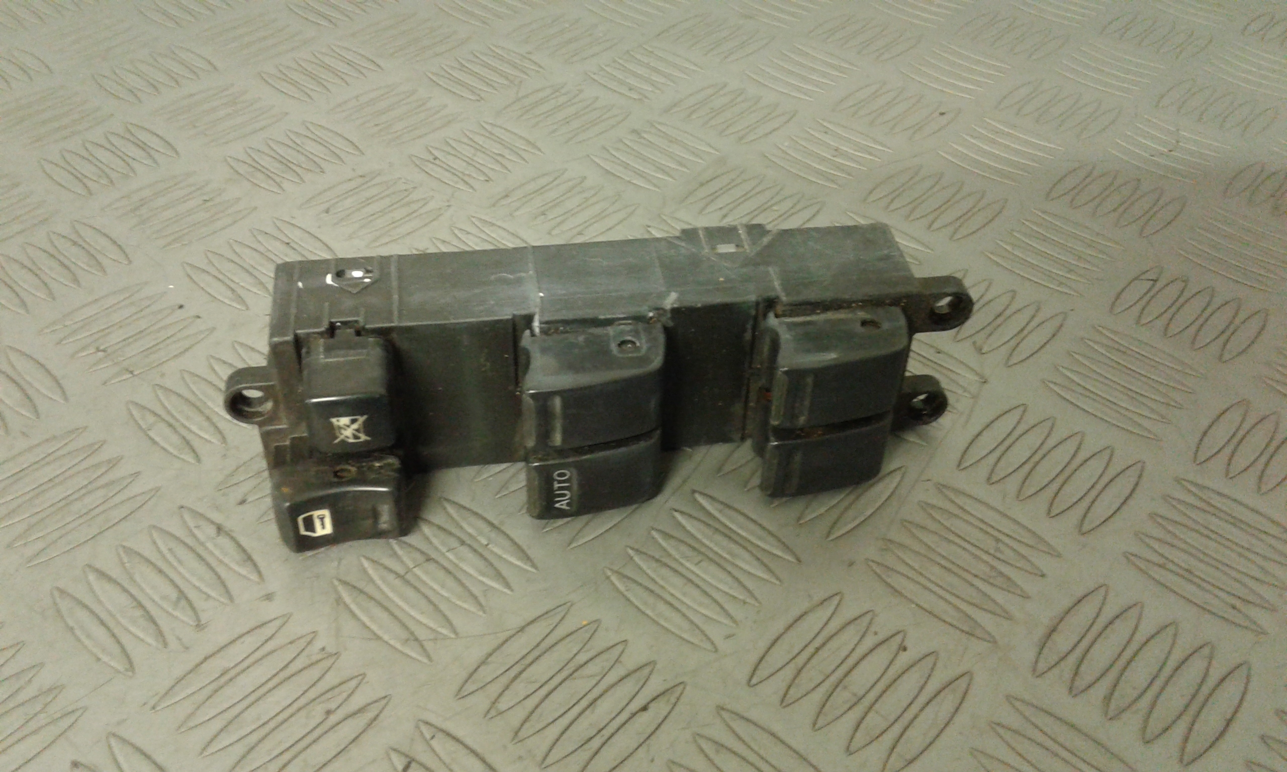 Pulsantiera Anteriore Sinistra Guida NISSAN Almera Tino