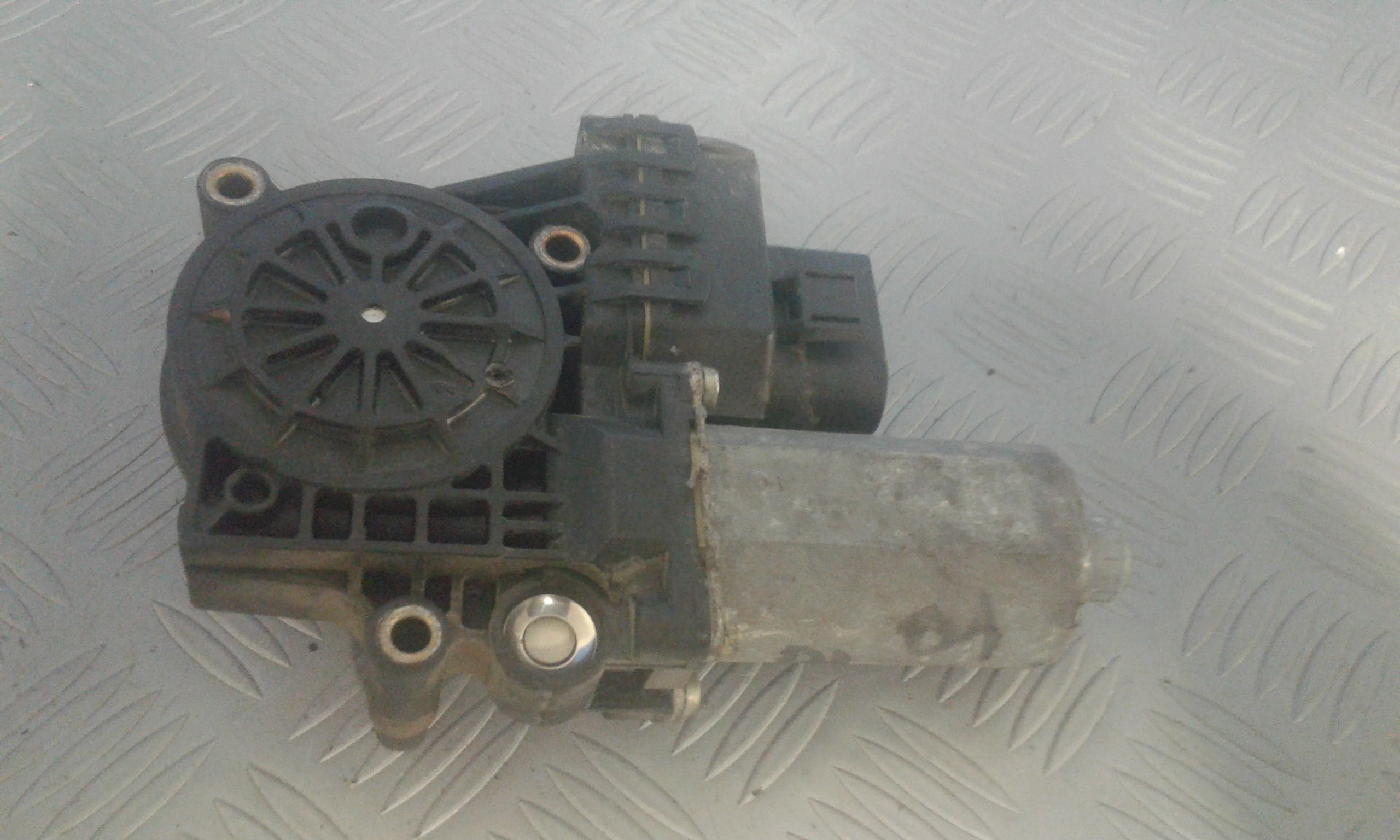 Motorino Alzavetro posteriore destra AUDI A6 Avant 2 Serie