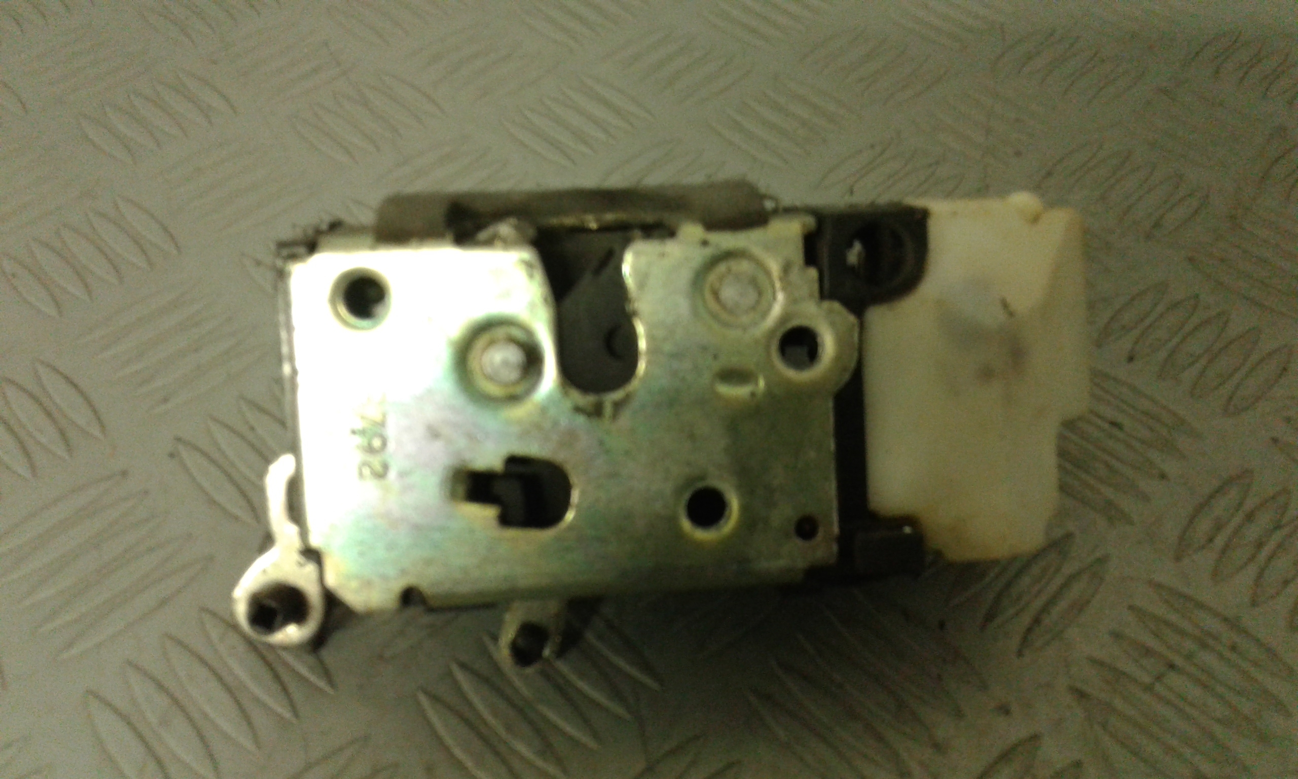 Serratura Anteriore Sinistra LANCIA Y 1 Serie