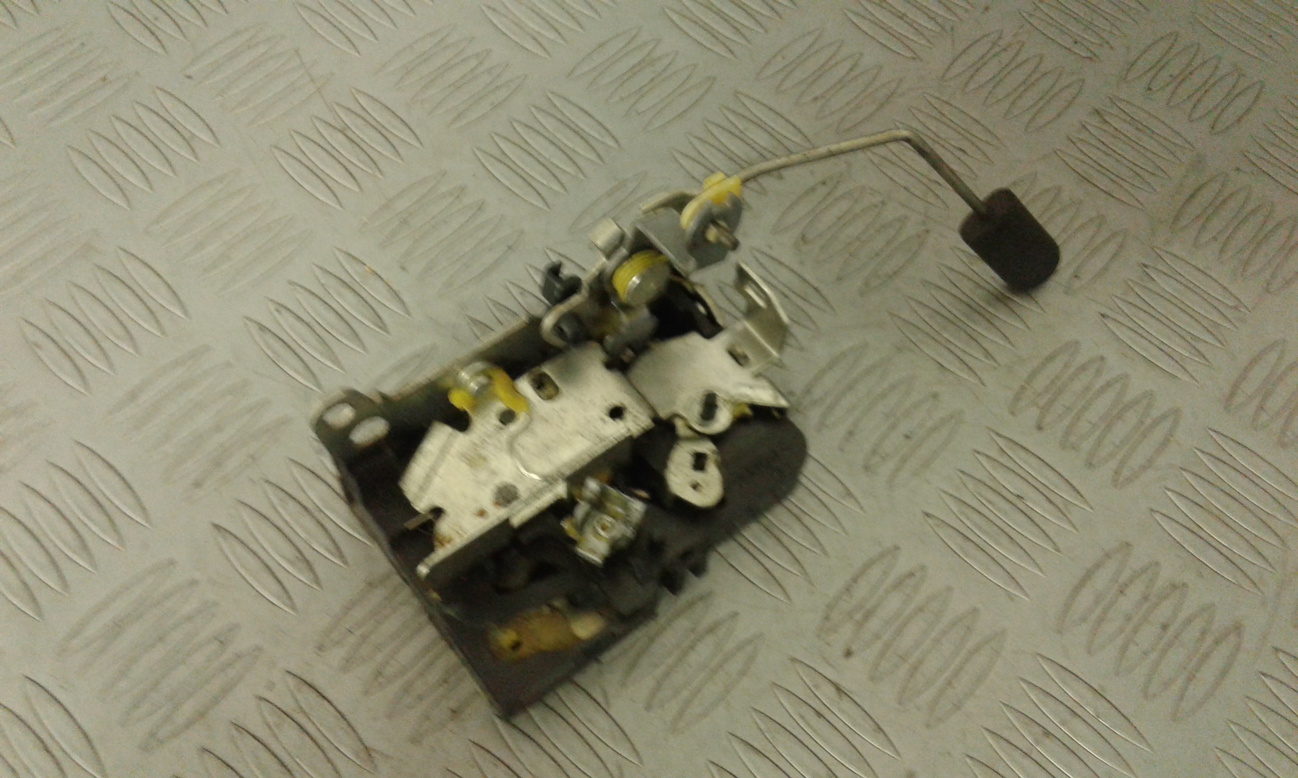 Serratura Anteriore Sinistra IVECO Daily 4 Serie