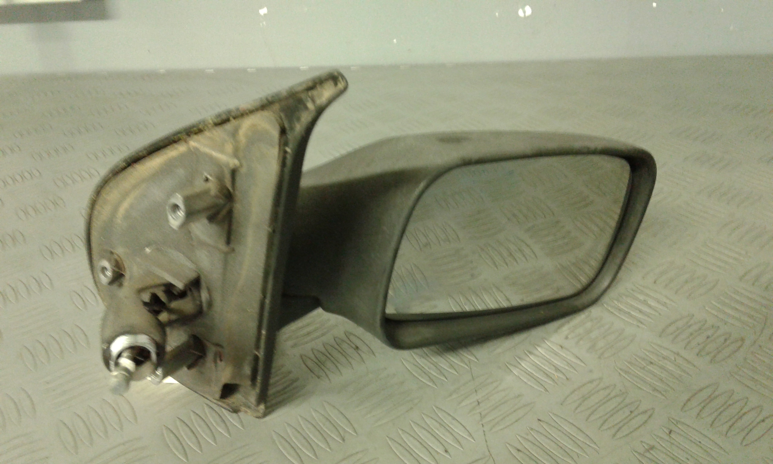 Specchietto Retrovisore Destro FIAT Punto Berlina 3P