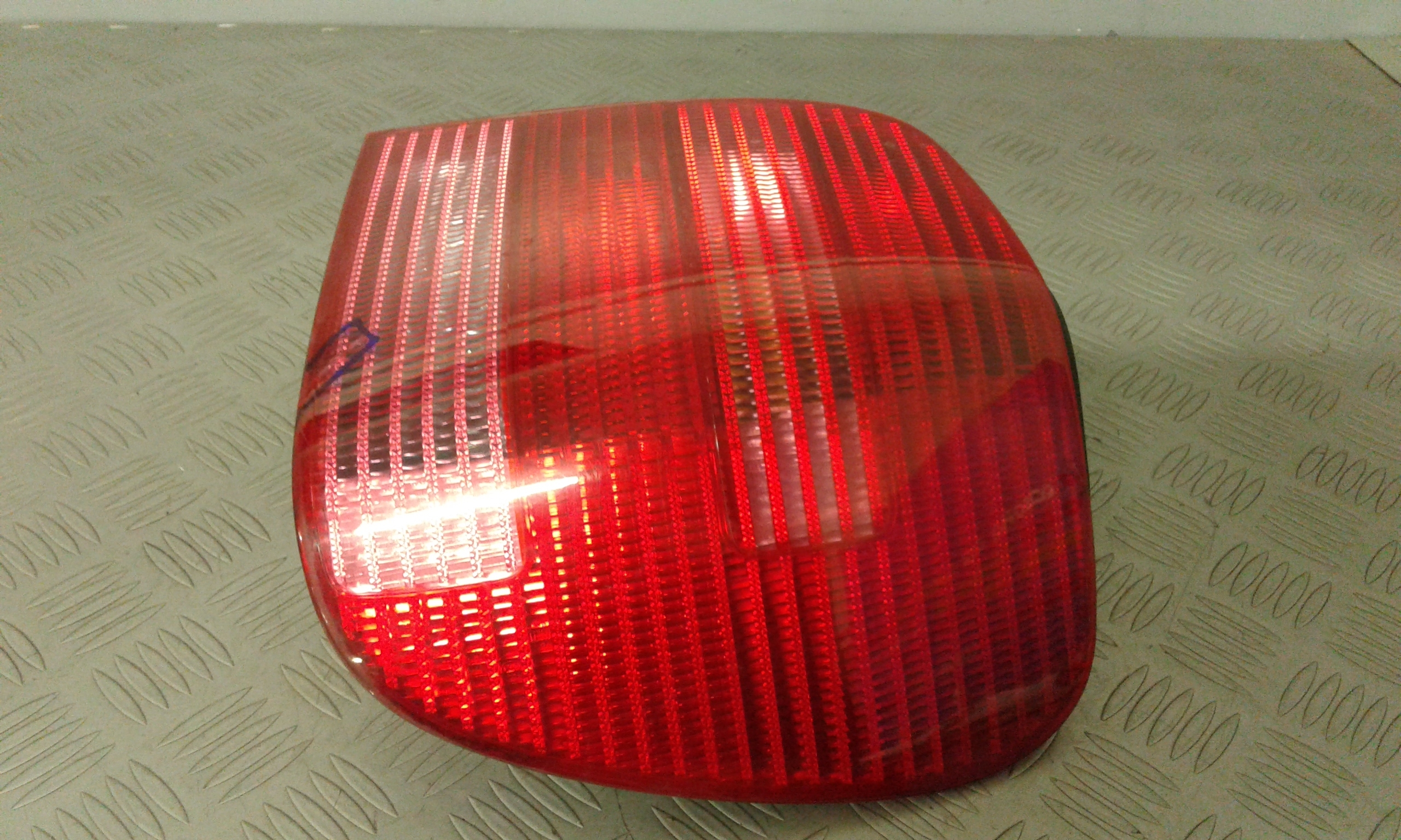 Stop posteriore Destro Passeggero VOLKSWAGEN Polo 3 Serie