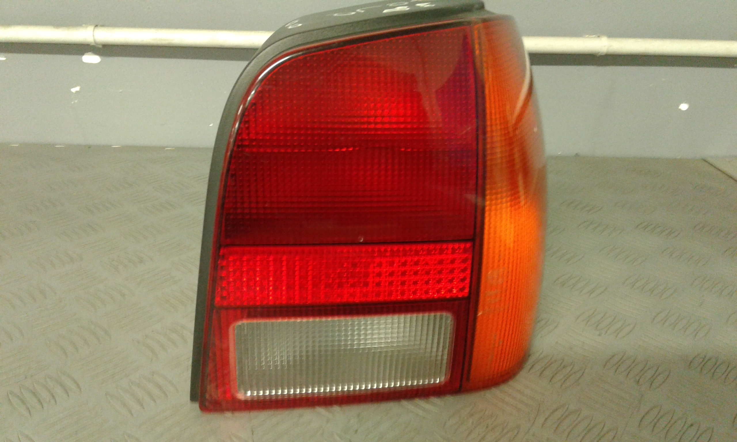 Stop posteriore Destro Passeggero VOLKSWAGEN Polo 3 Serie