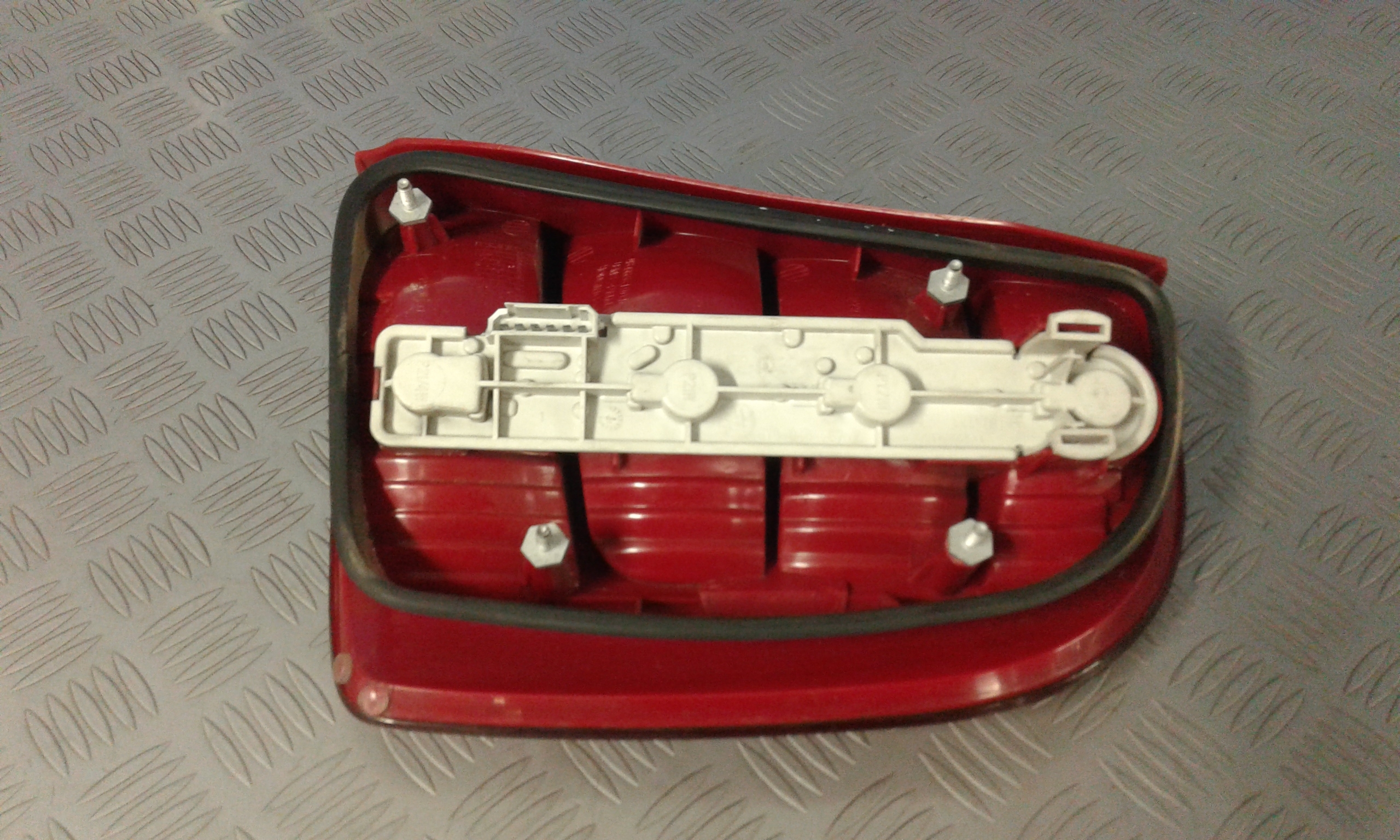 Stop Posteriore sinistro lato Guida SKODA Fabia Berlina 1 Serie