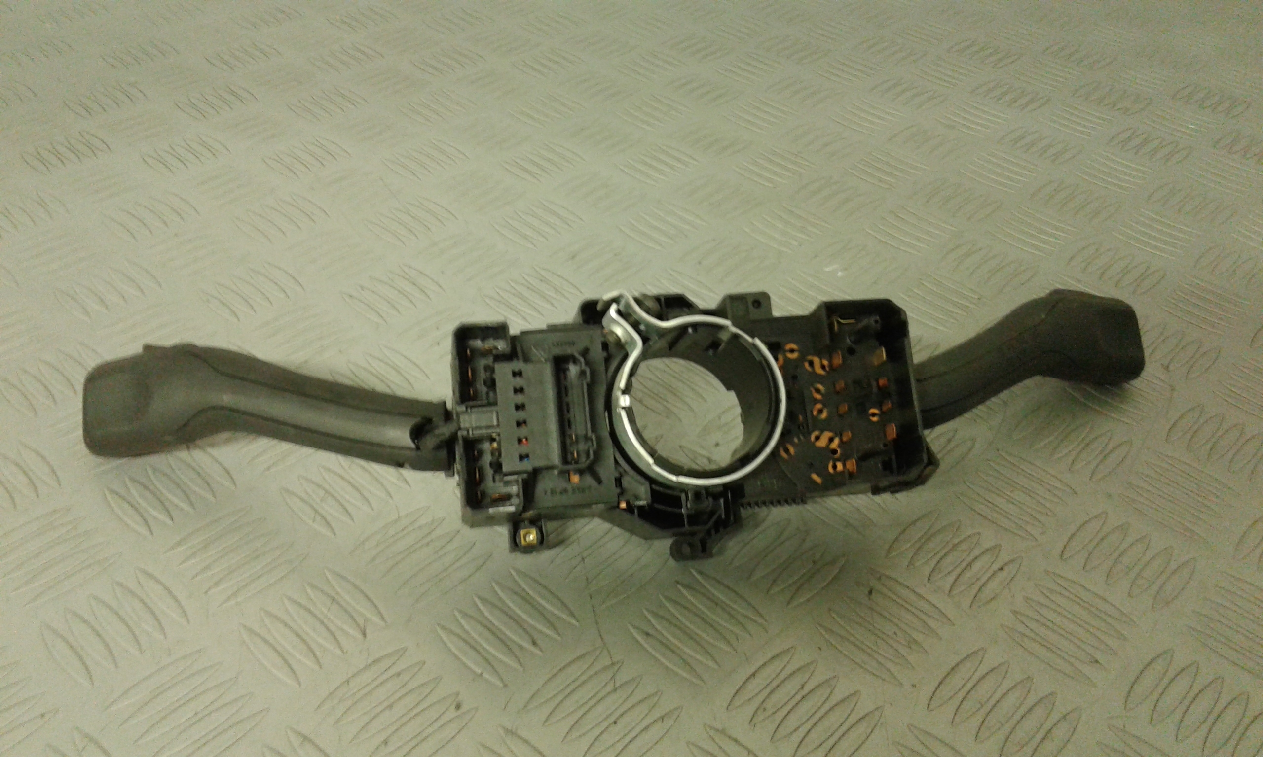 Devioluci VOLKSWAGEN Golf 4 Berlina