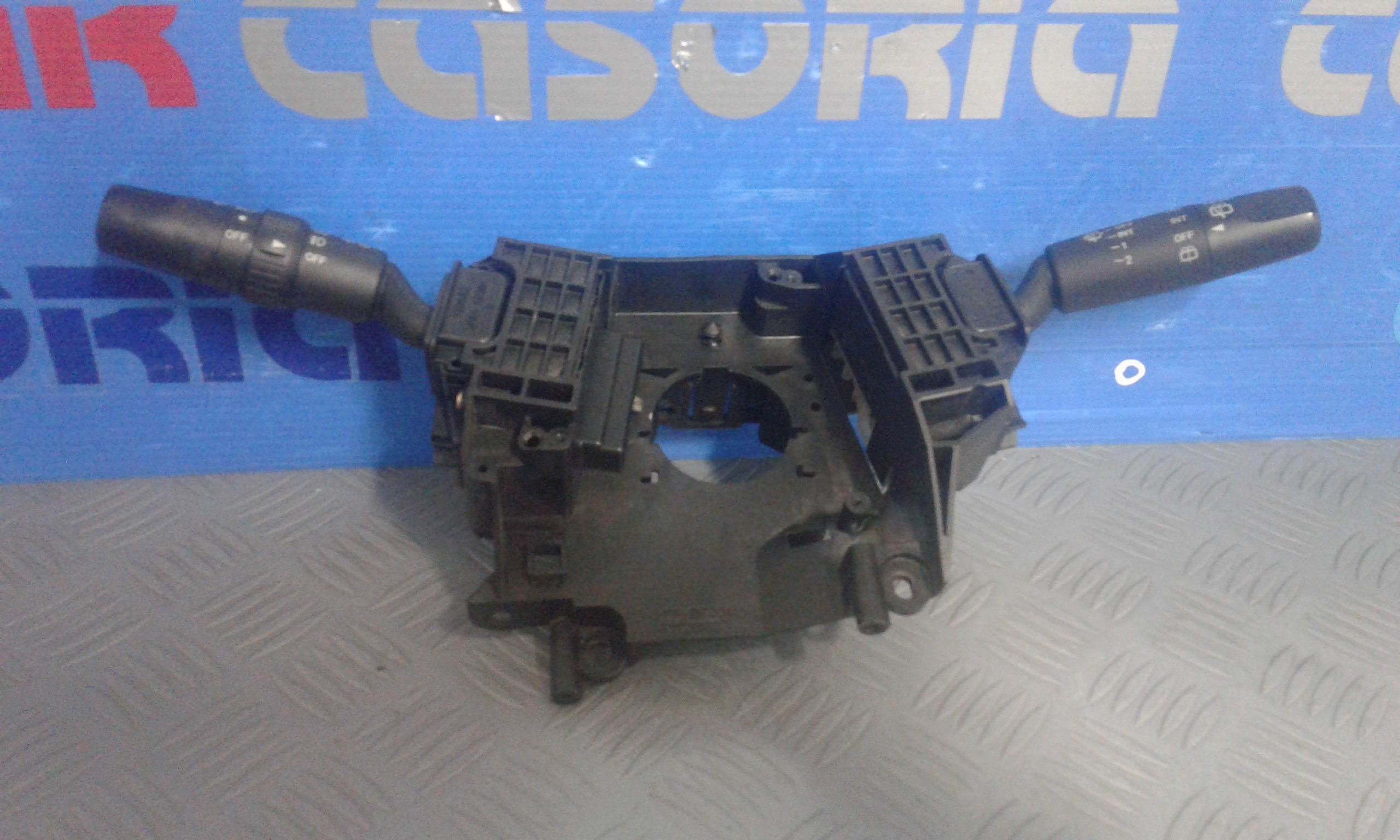 Devioluci MAZDA 3 Berlina 1 Serie