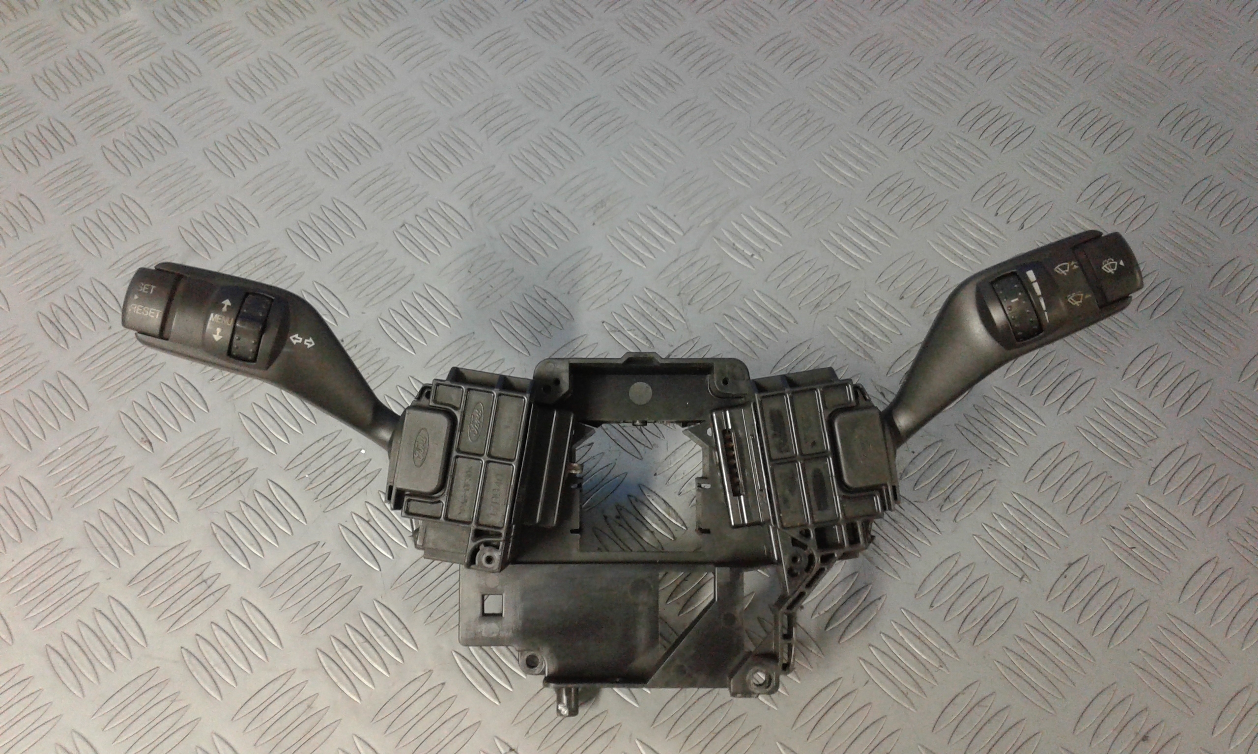 Devioluci FORD Focus Berlina 3 Serie