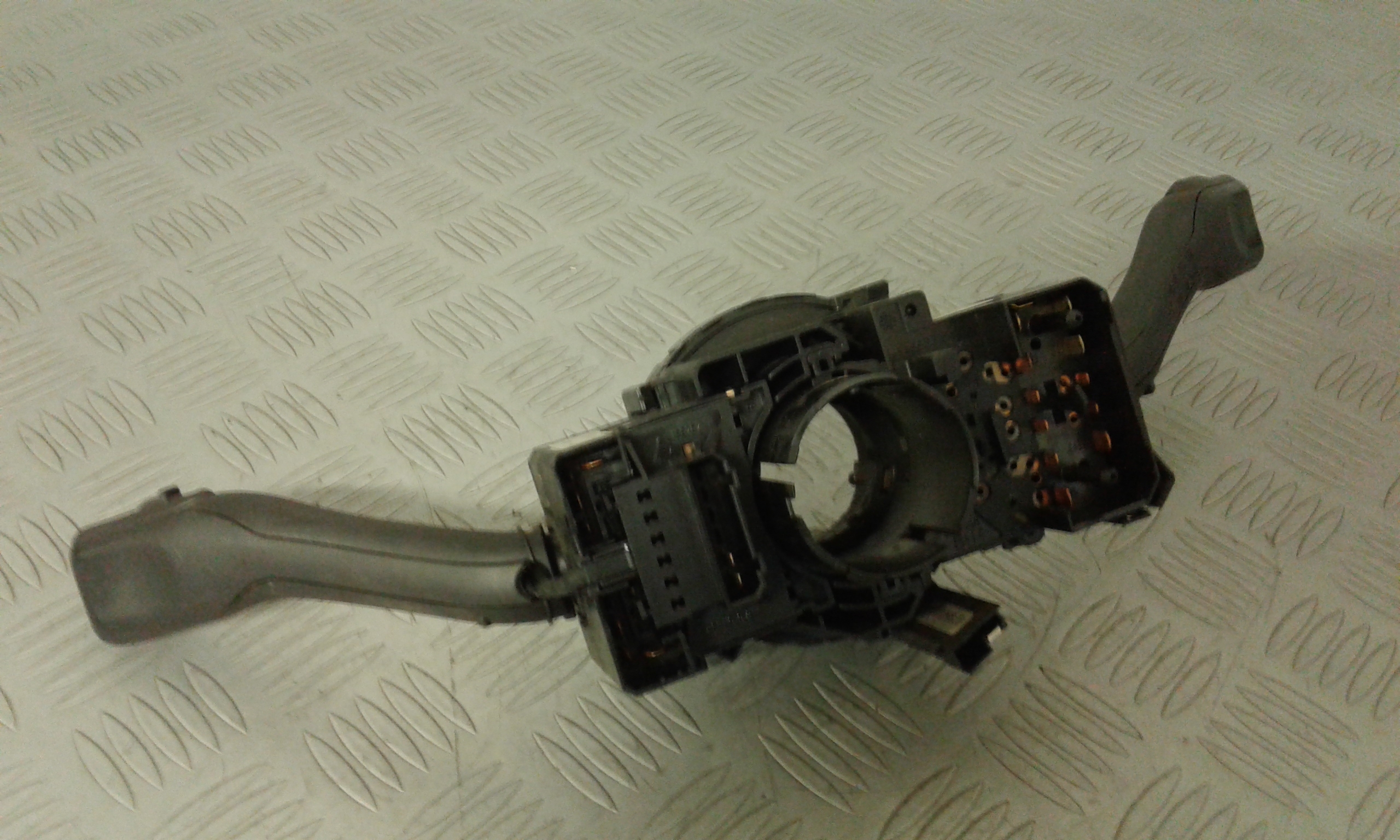 Devioluci VOLKSWAGEN Golf 4 Berlina