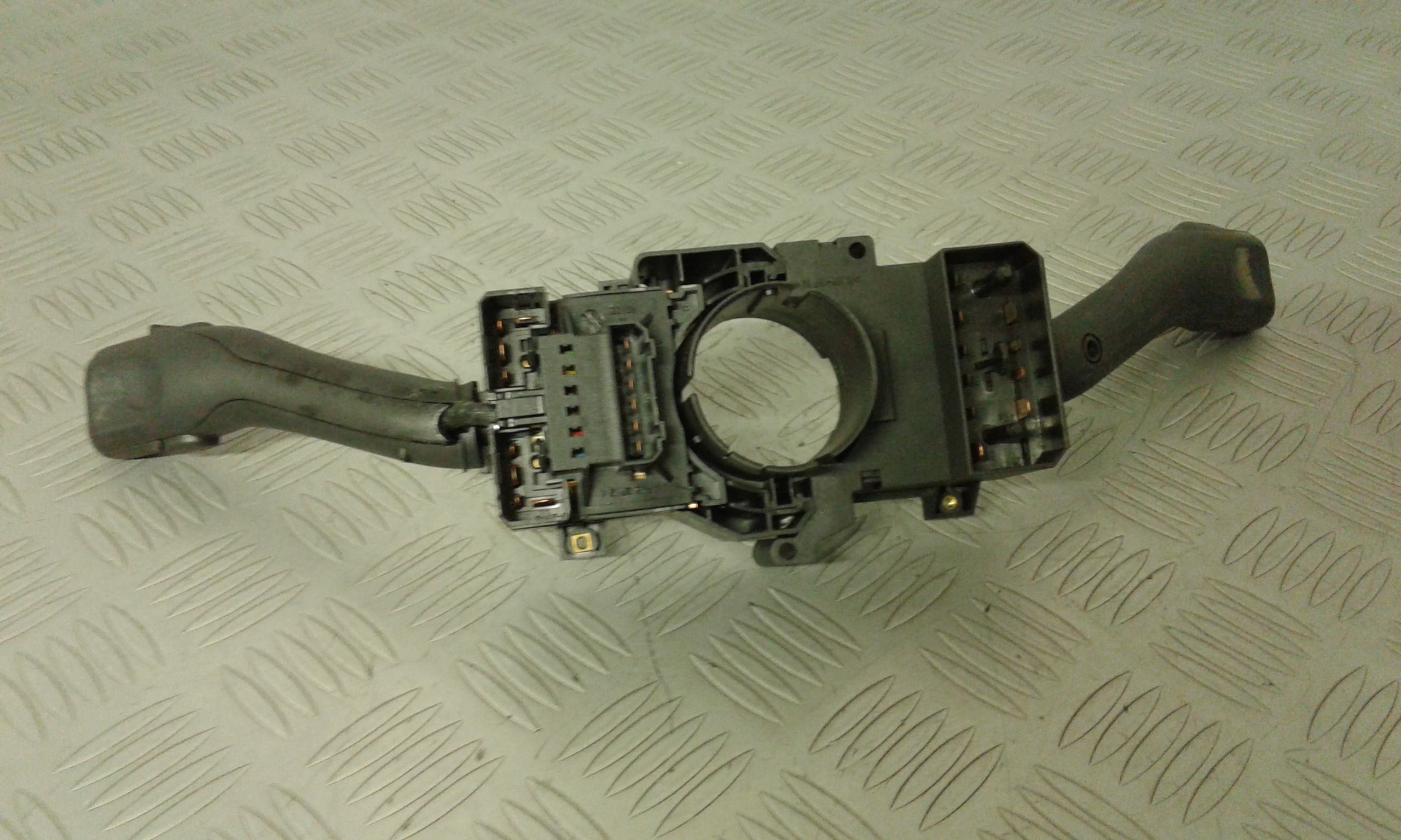 Devioluci VOLKSWAGEN Bora Berlina