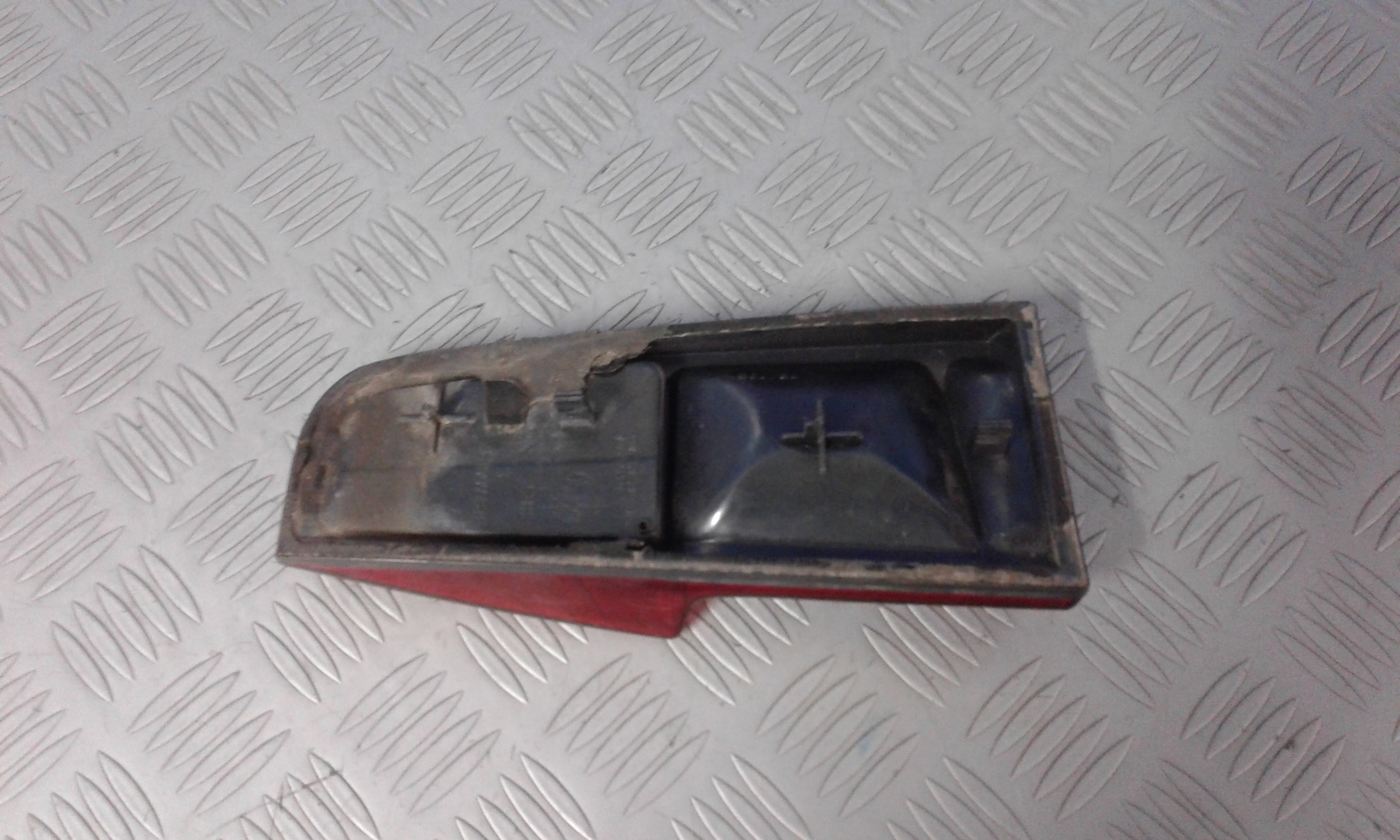 Stop Posteriore Sinistro Integrato nel Portello FIAT Punto Berlina 3P 3 Serie