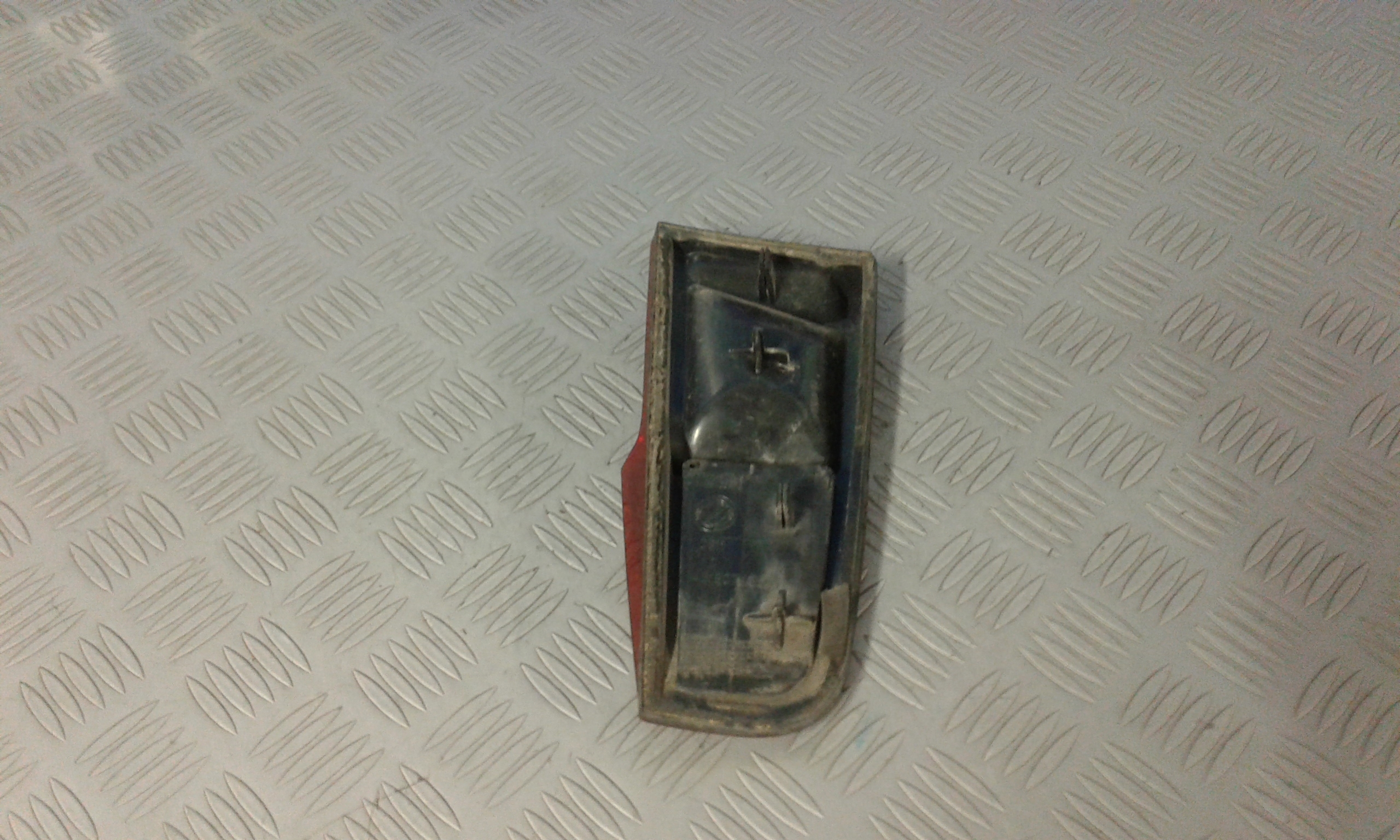 Stop Posteriore Destro Integrato nel Portello FIAT Punto Berlina 3P 3 Serie