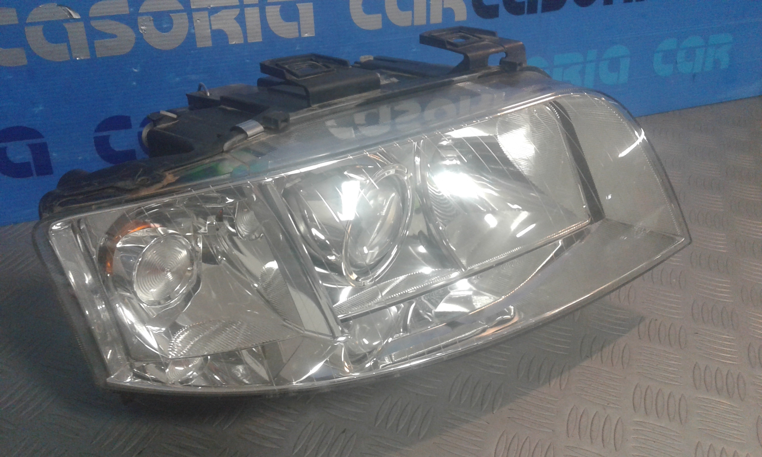 Faro anteriore Destro Passeggero AUDI A6 Avant 2 Serie