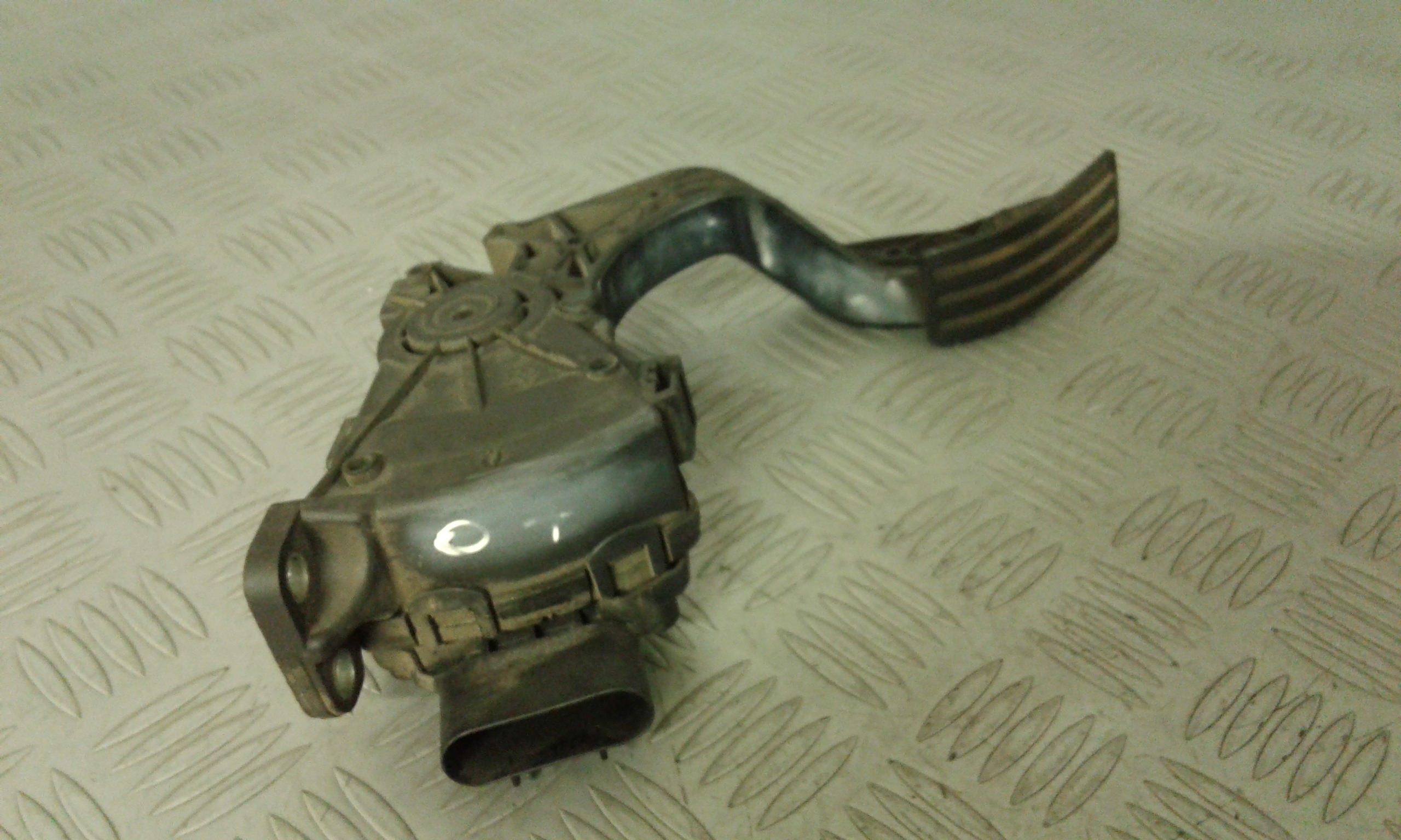 Pedale acceleratore FORD Fiesta 4 Serie