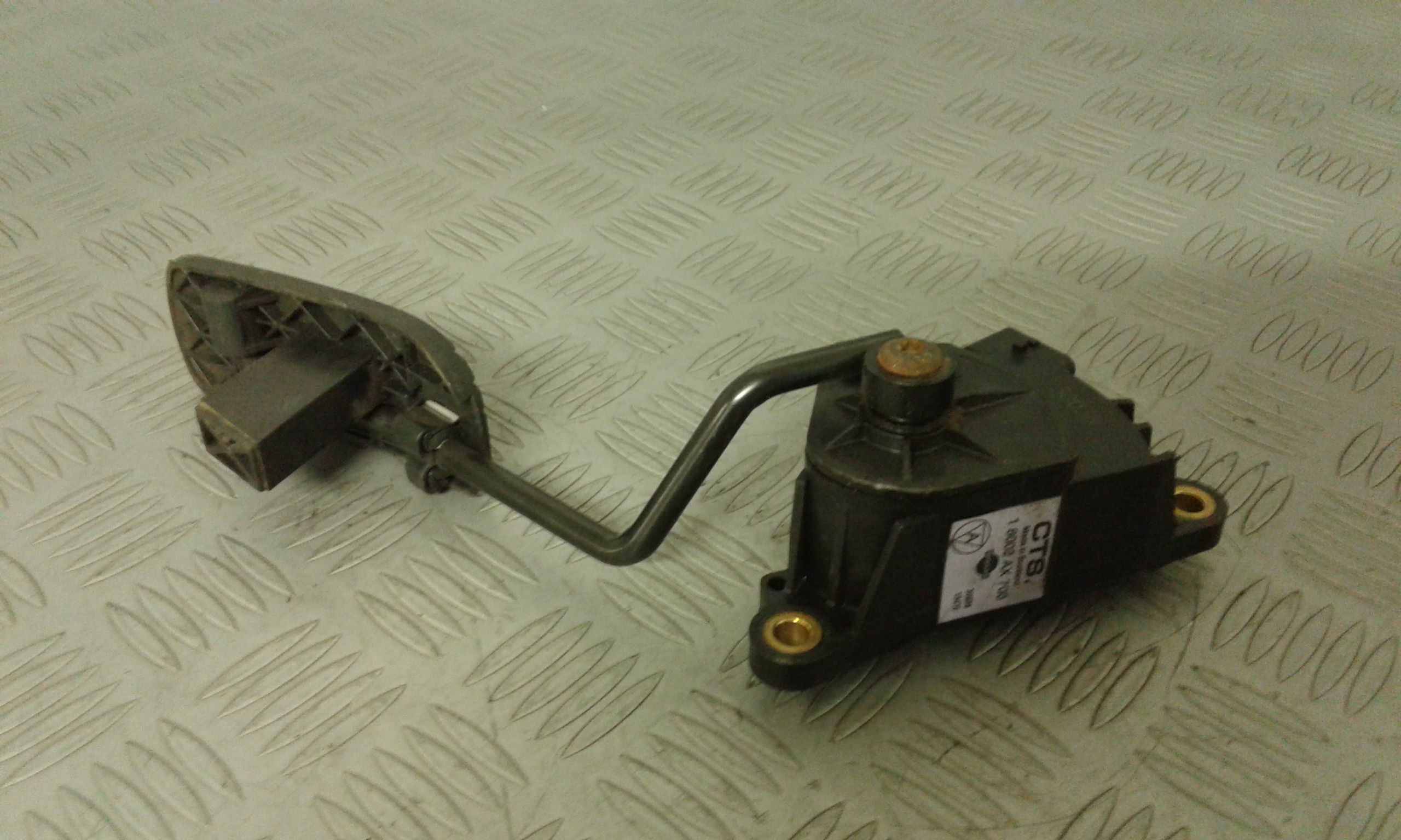 Pedale acceleratore NISSAN Micra 4 Serie