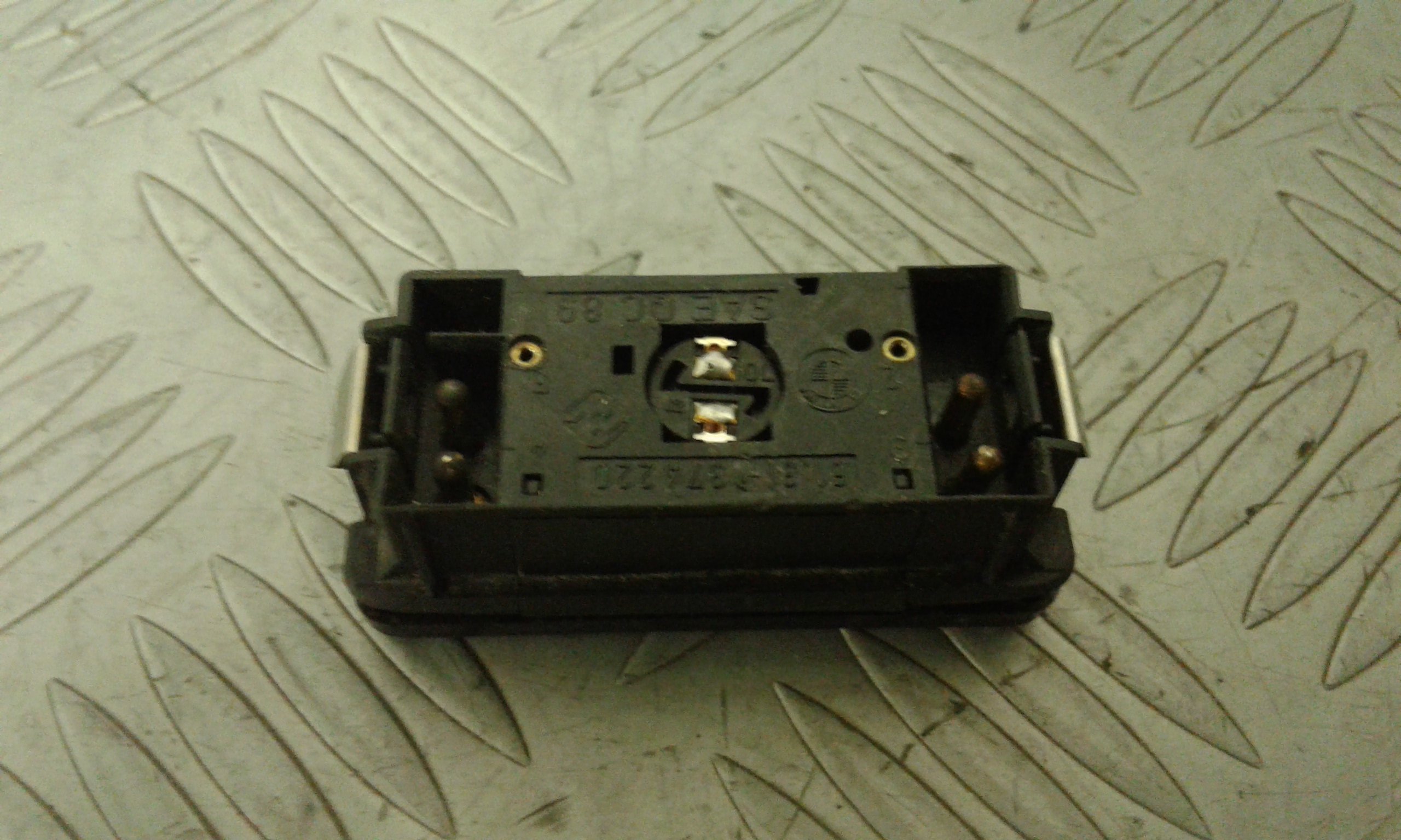 Pulsante luci di emergenza BMW Serie 3 E36 Berlina