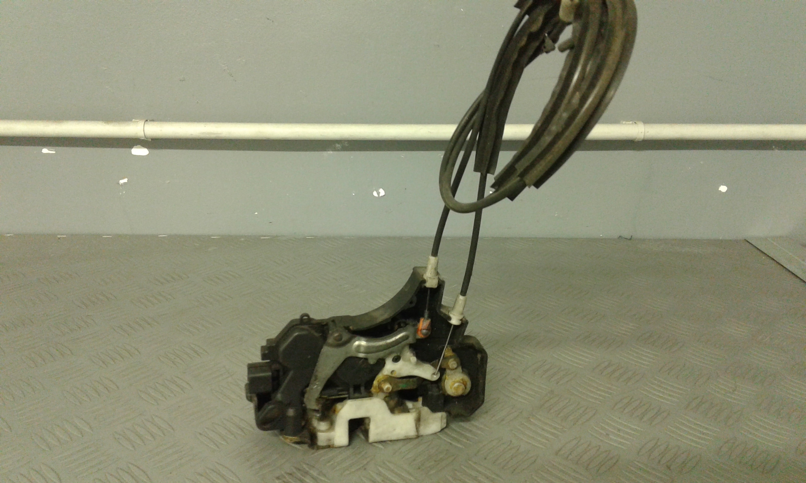 Serratura Anteriore Destra MITSUBISHI Colt 3P