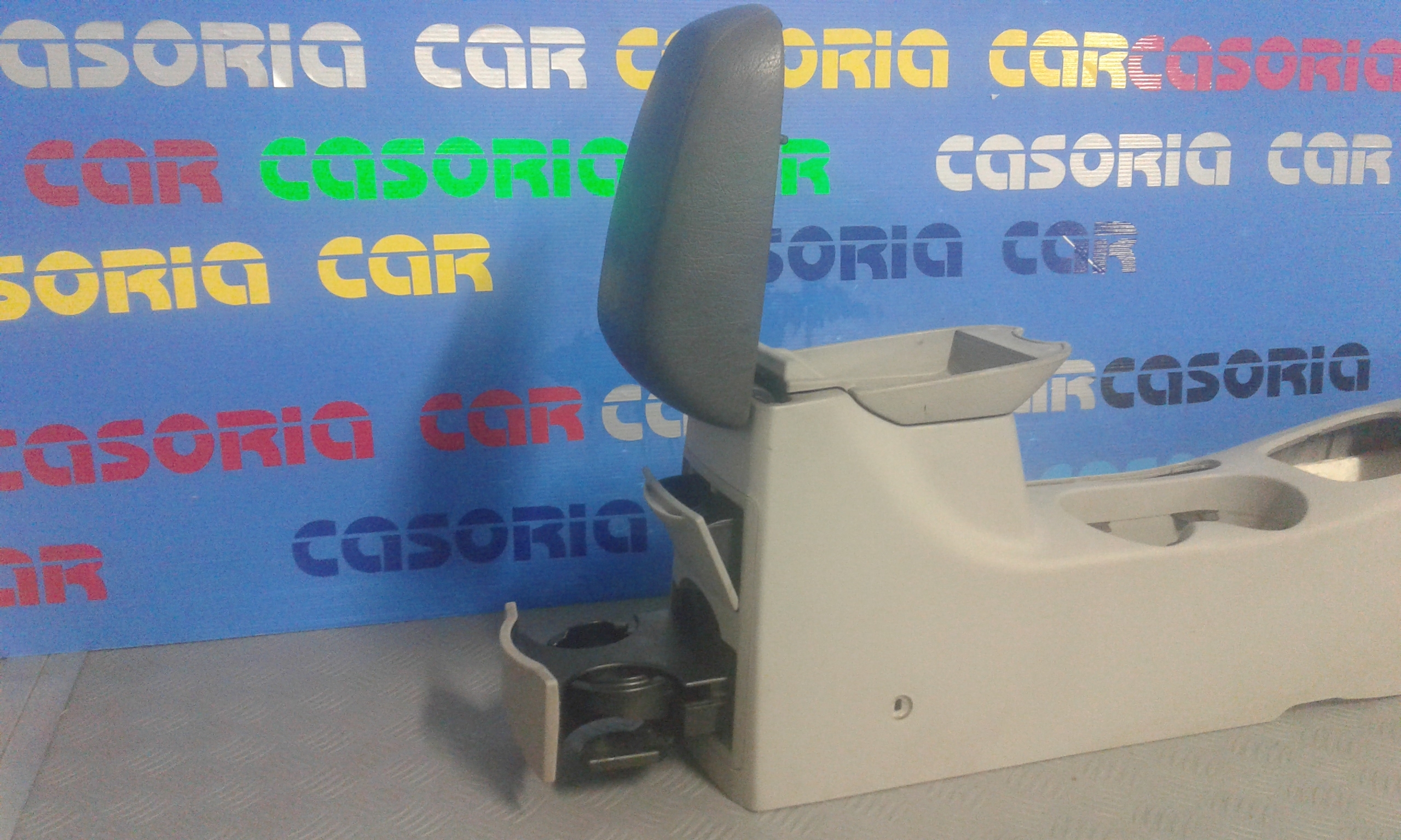 Bracciolo  guidatore KIA Cerato 1 Serie