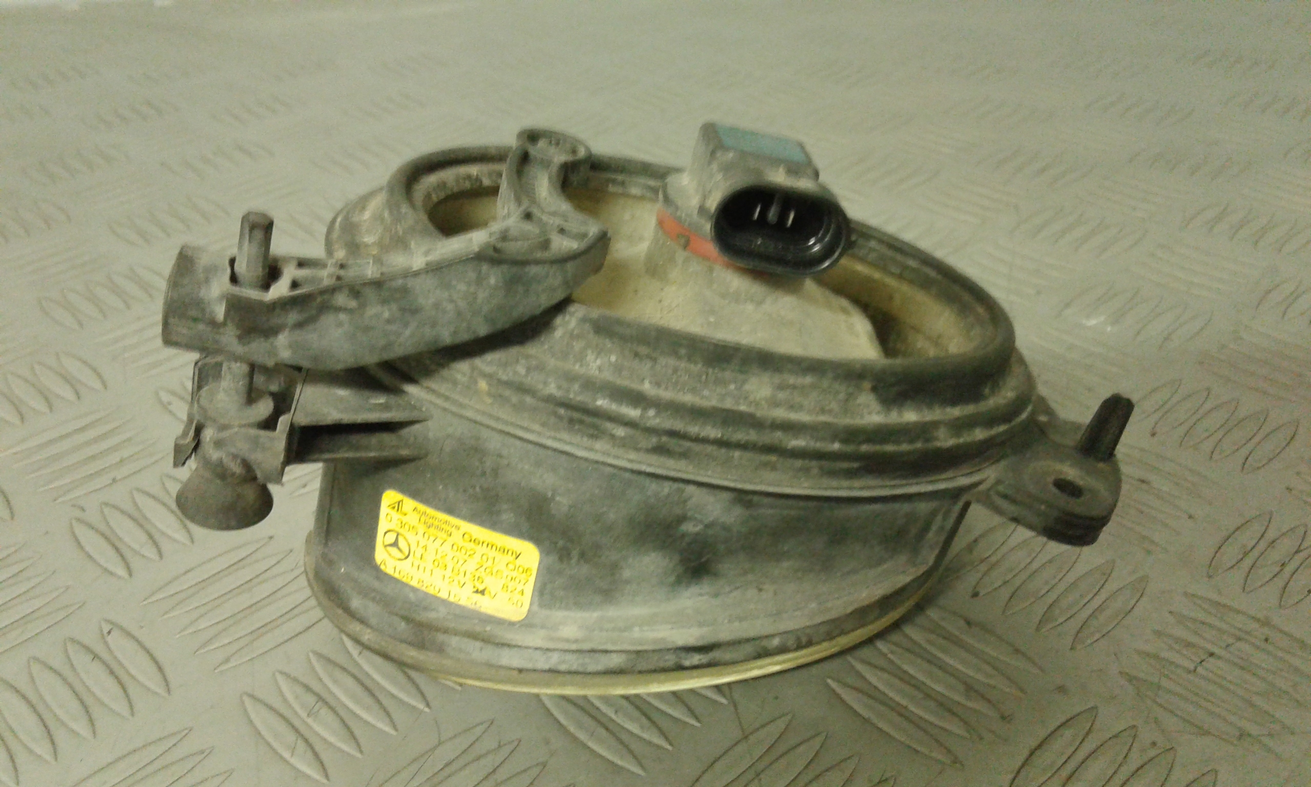 Fendinebbia Anteriore MERCEDES Classe C Berlina W204