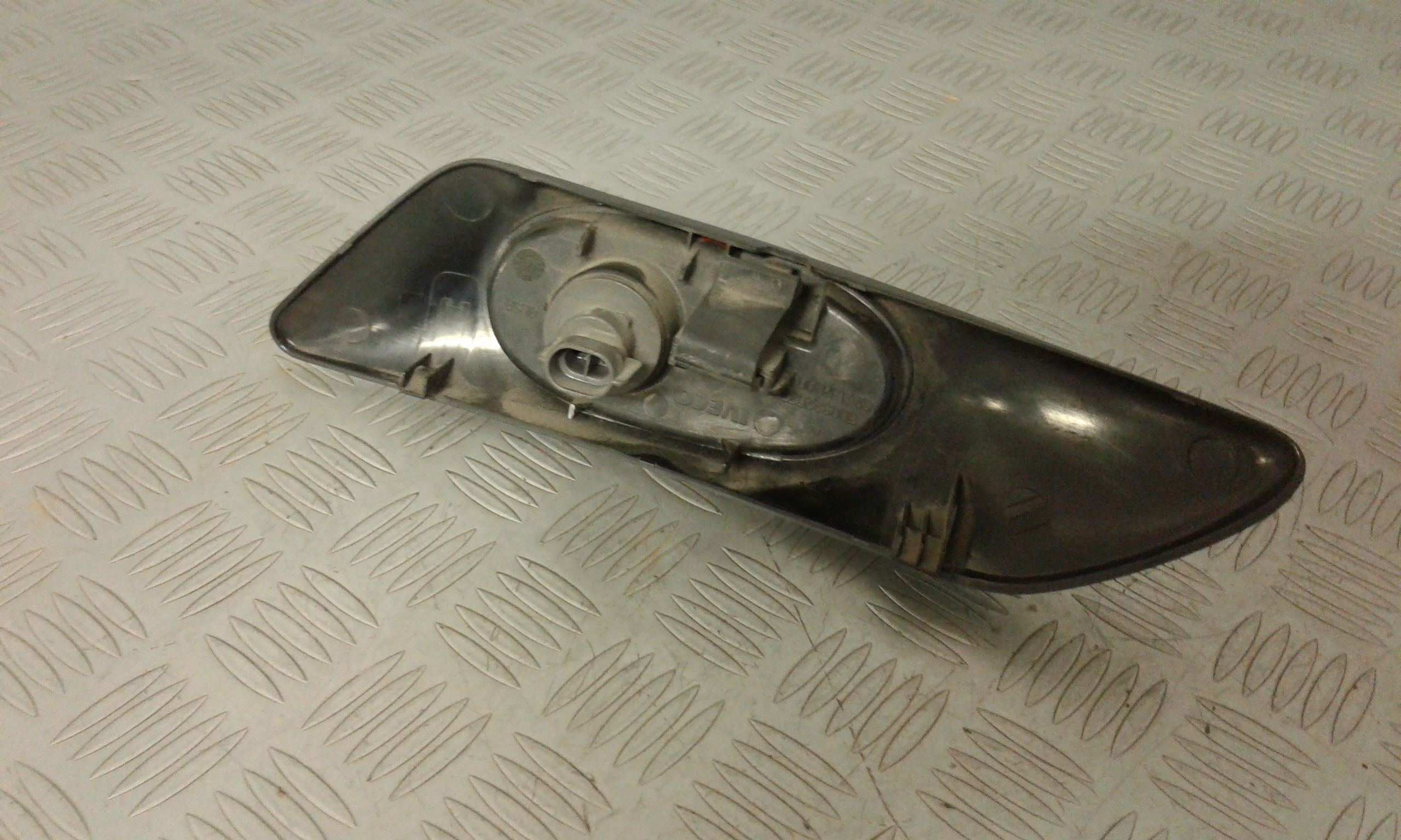 Freccia DX parafango IVECO Daily 3 Serie