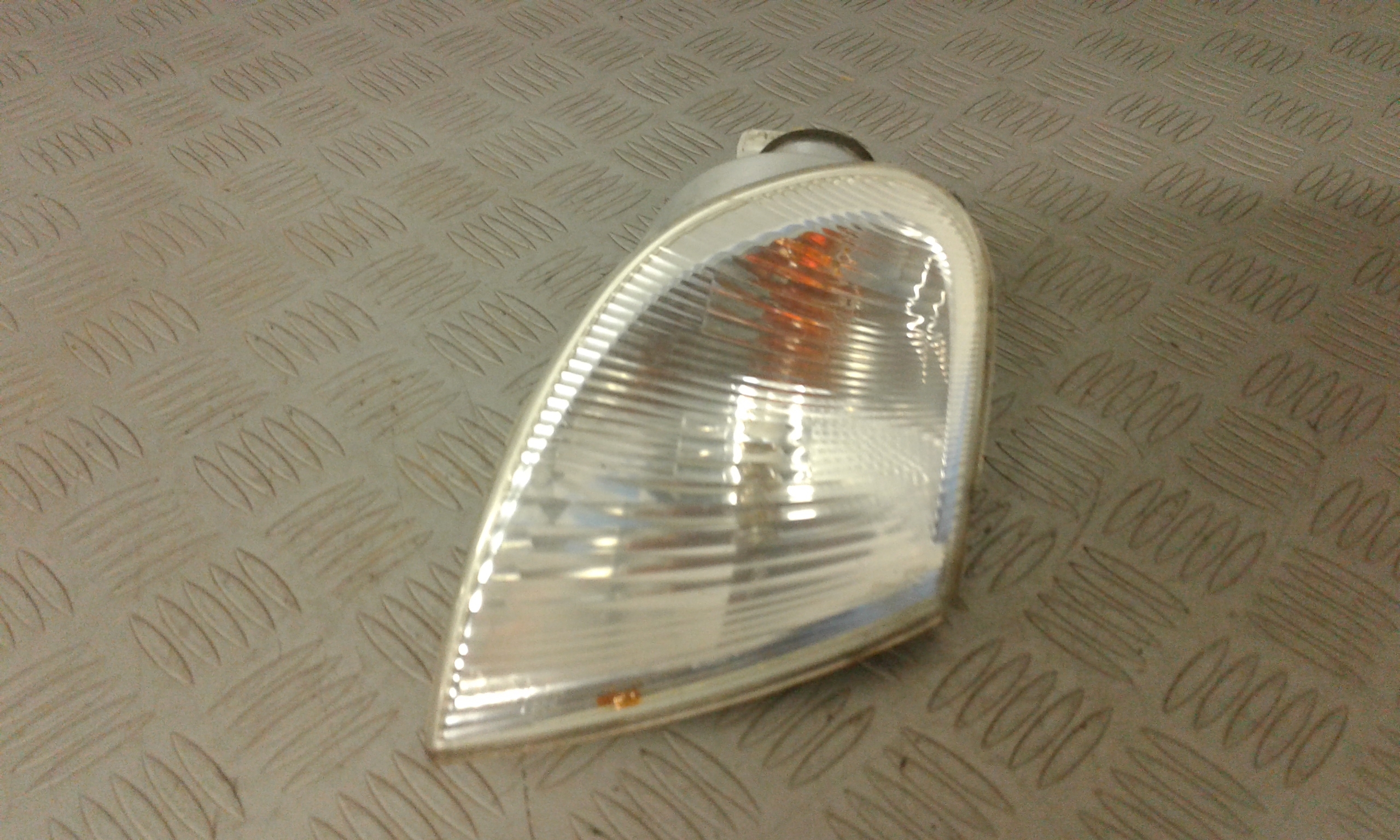 Freccia DX parafango CITROEN Saxo 1 Serie