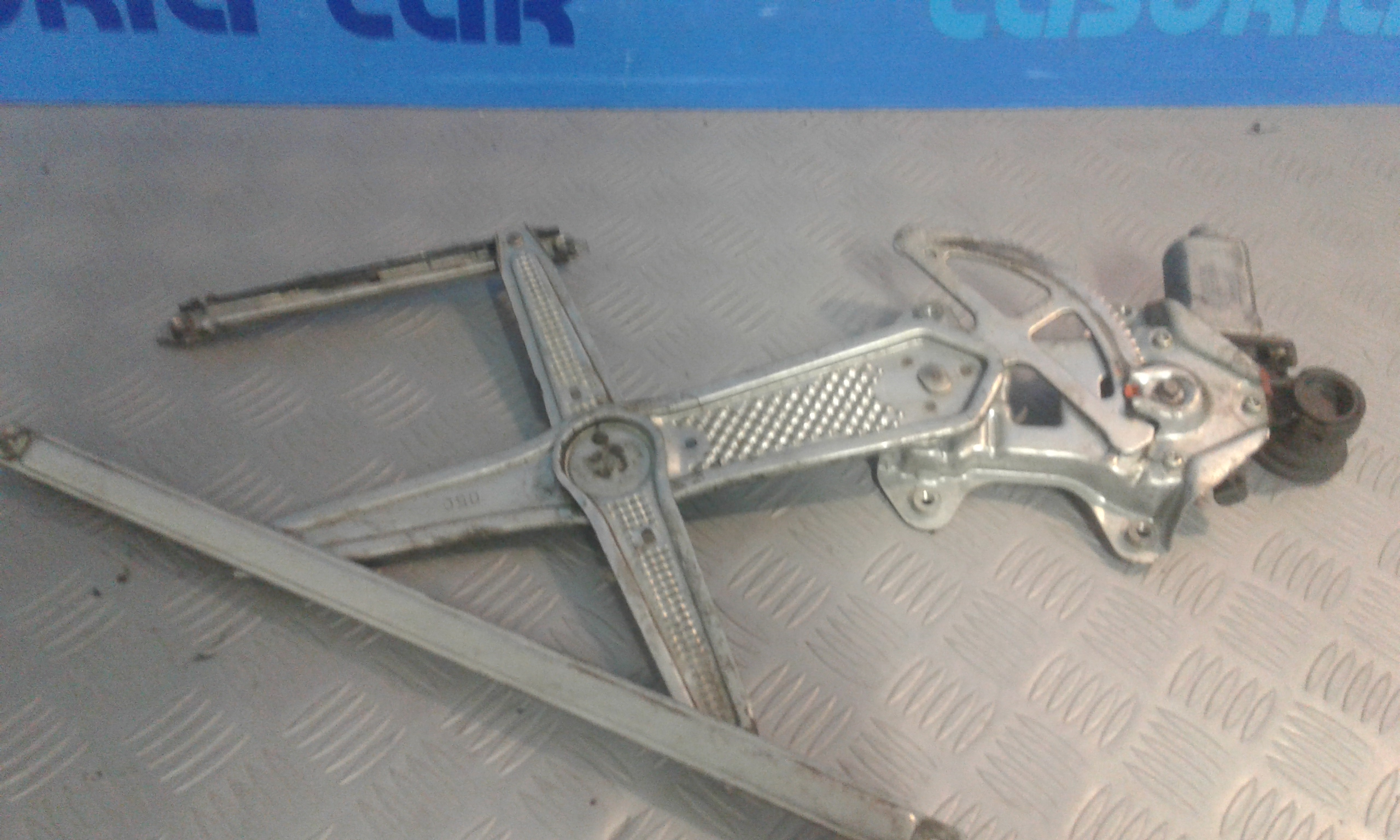 Cremagliera anteriore destra passeggero TOYOTA Yaris 1 Serie